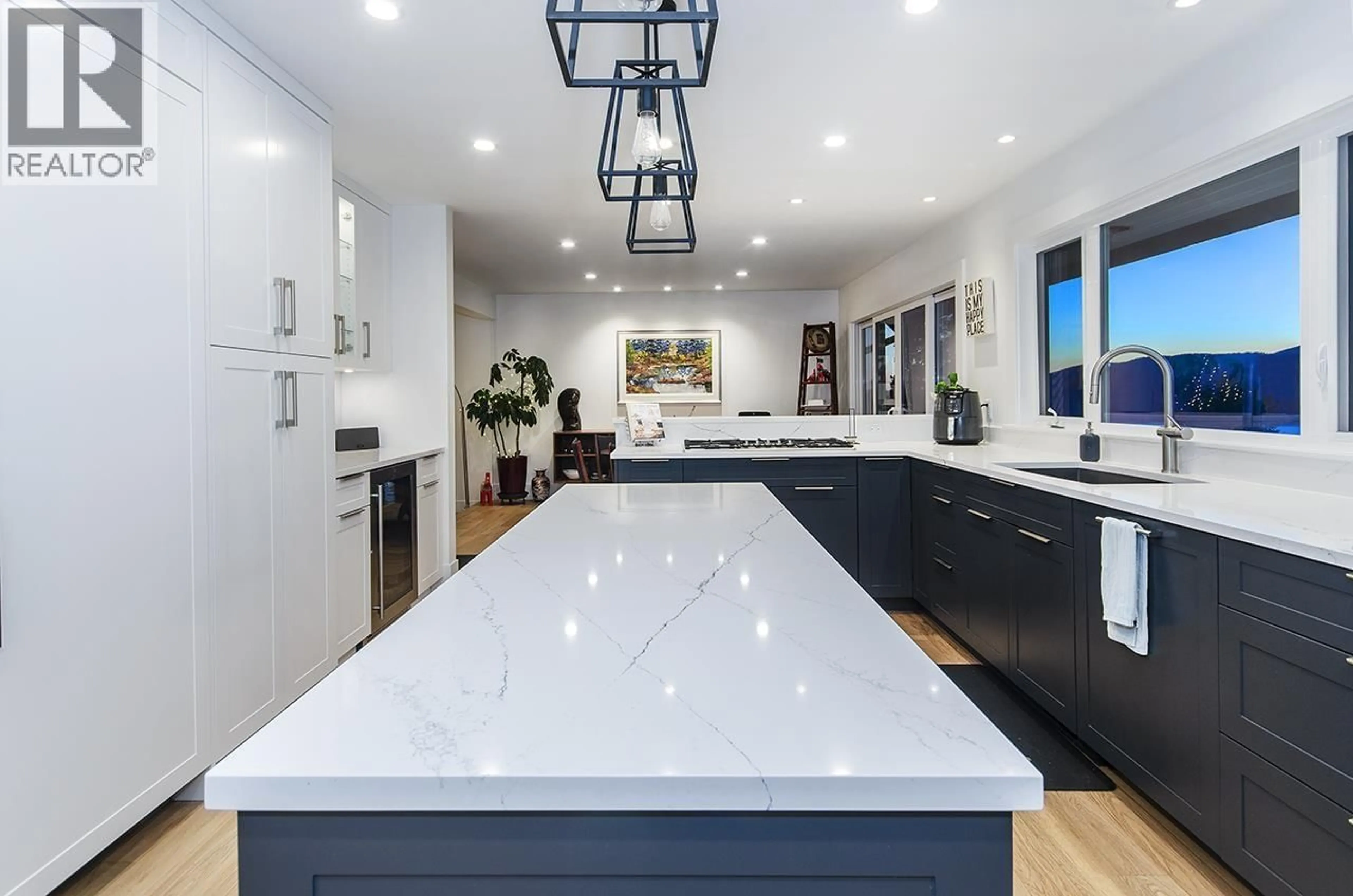 Contemporary kitchen, ceramic/tile floor for 5237 TIMBERFEILD ROAD, West Vancouver British Columbia V7W2Y5