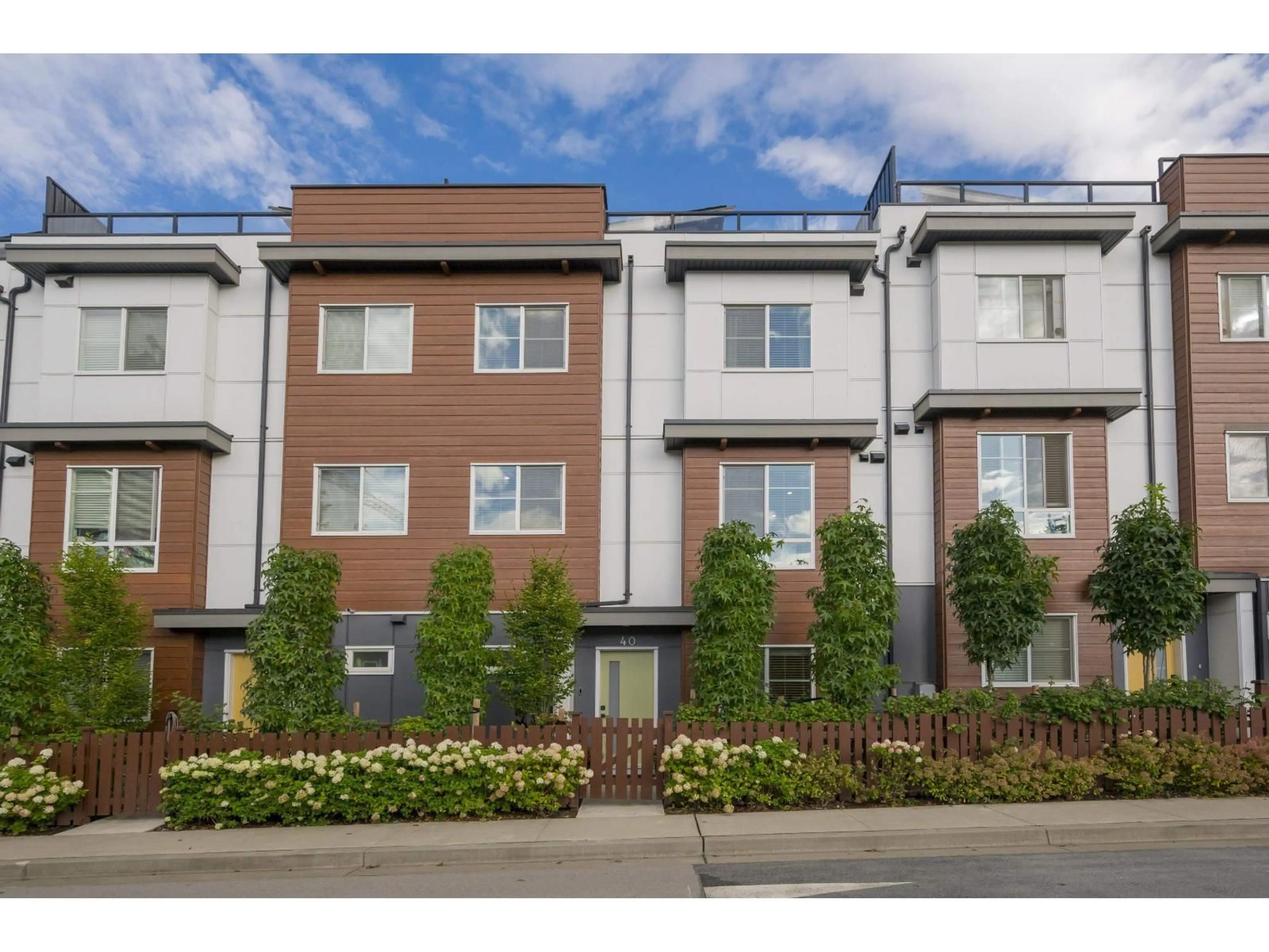 Unknown for 40 - 20155 84 AVENUE, Langley British Columbia V2Y3R3