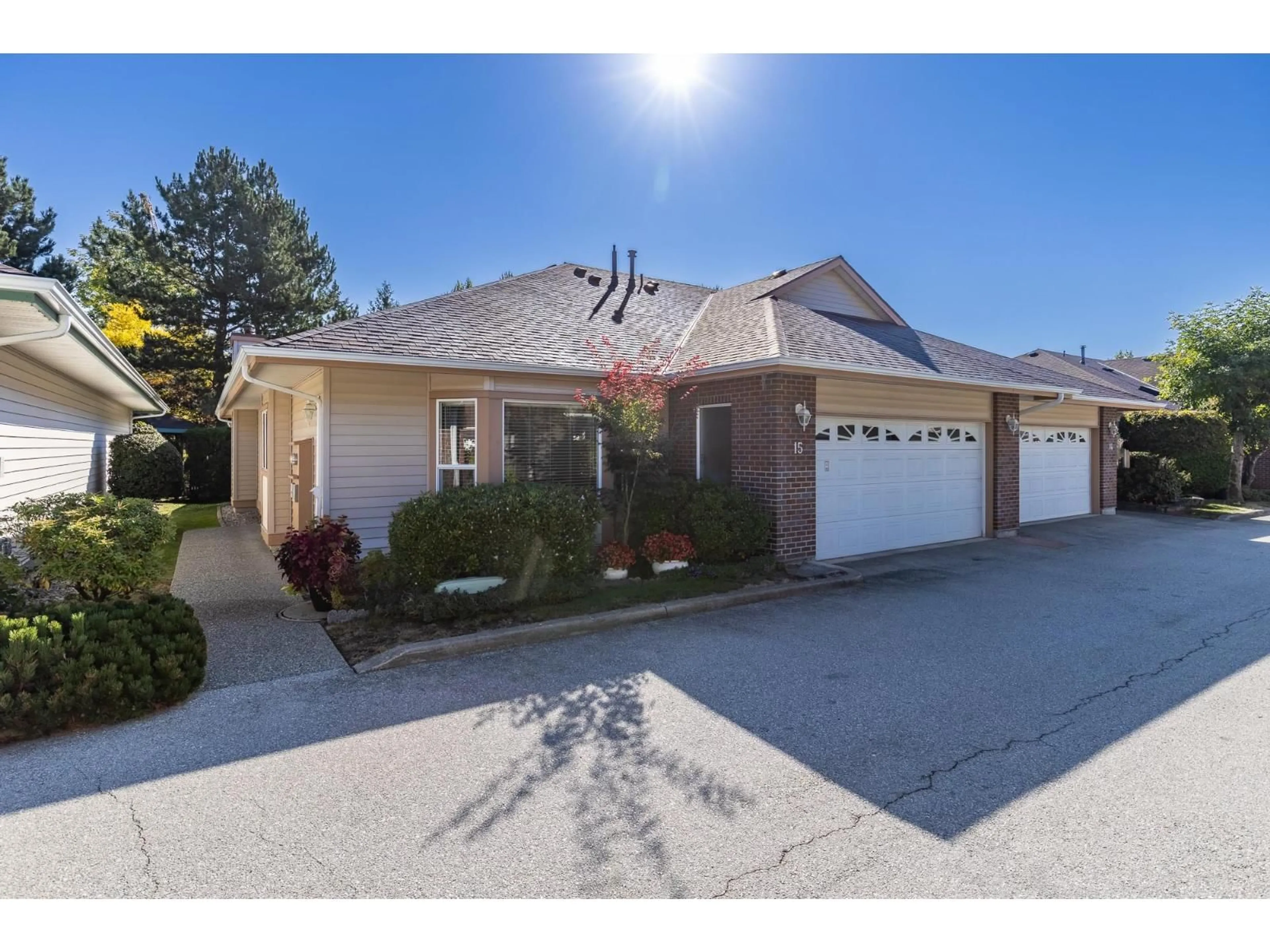 Unknown for 15 - 18939 65 AVENUE, Surrey British Columbia V3S8Y2