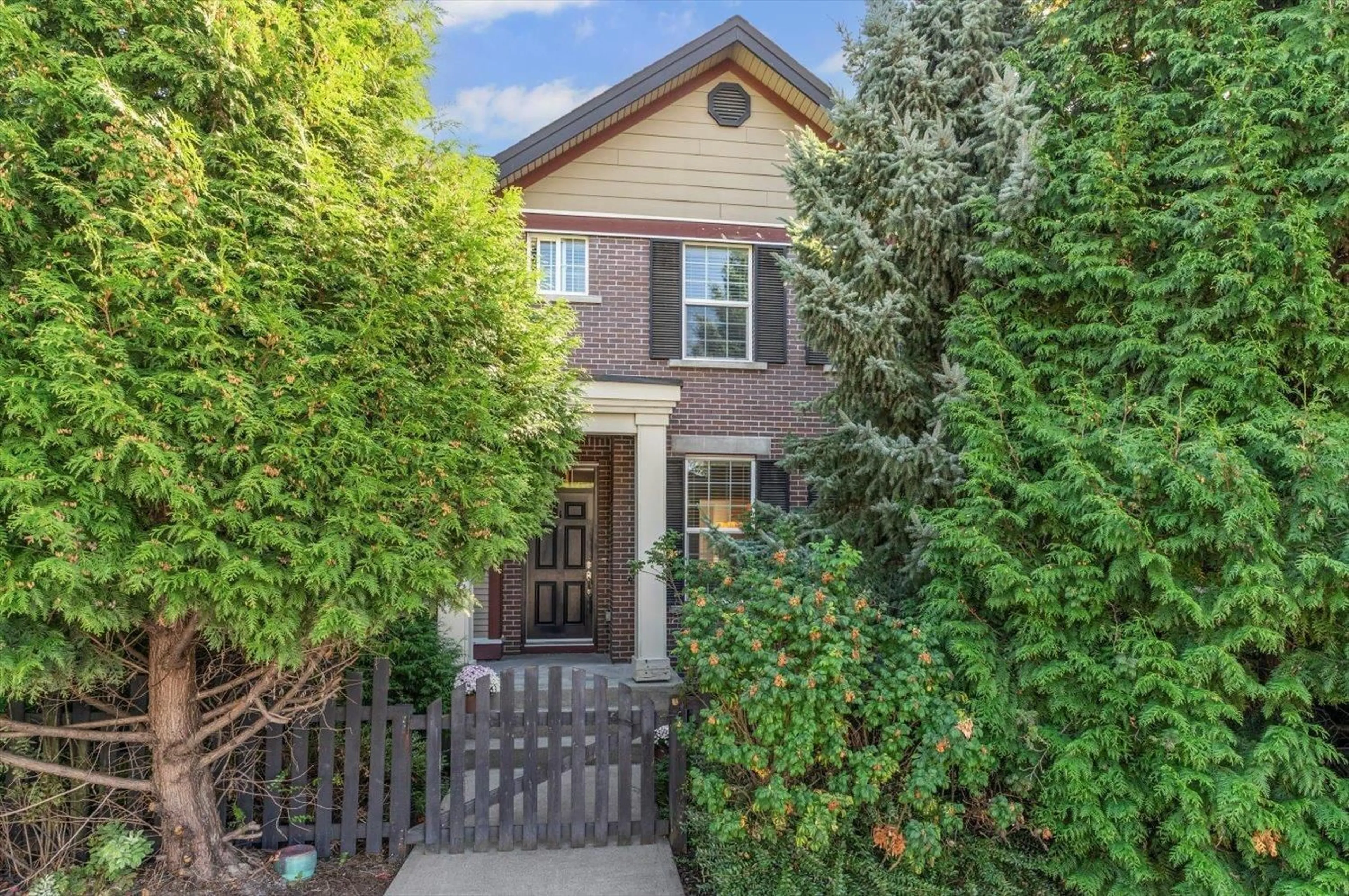 Unknown for 6834 208 STREET, Langley British Columbia V2Y0M3