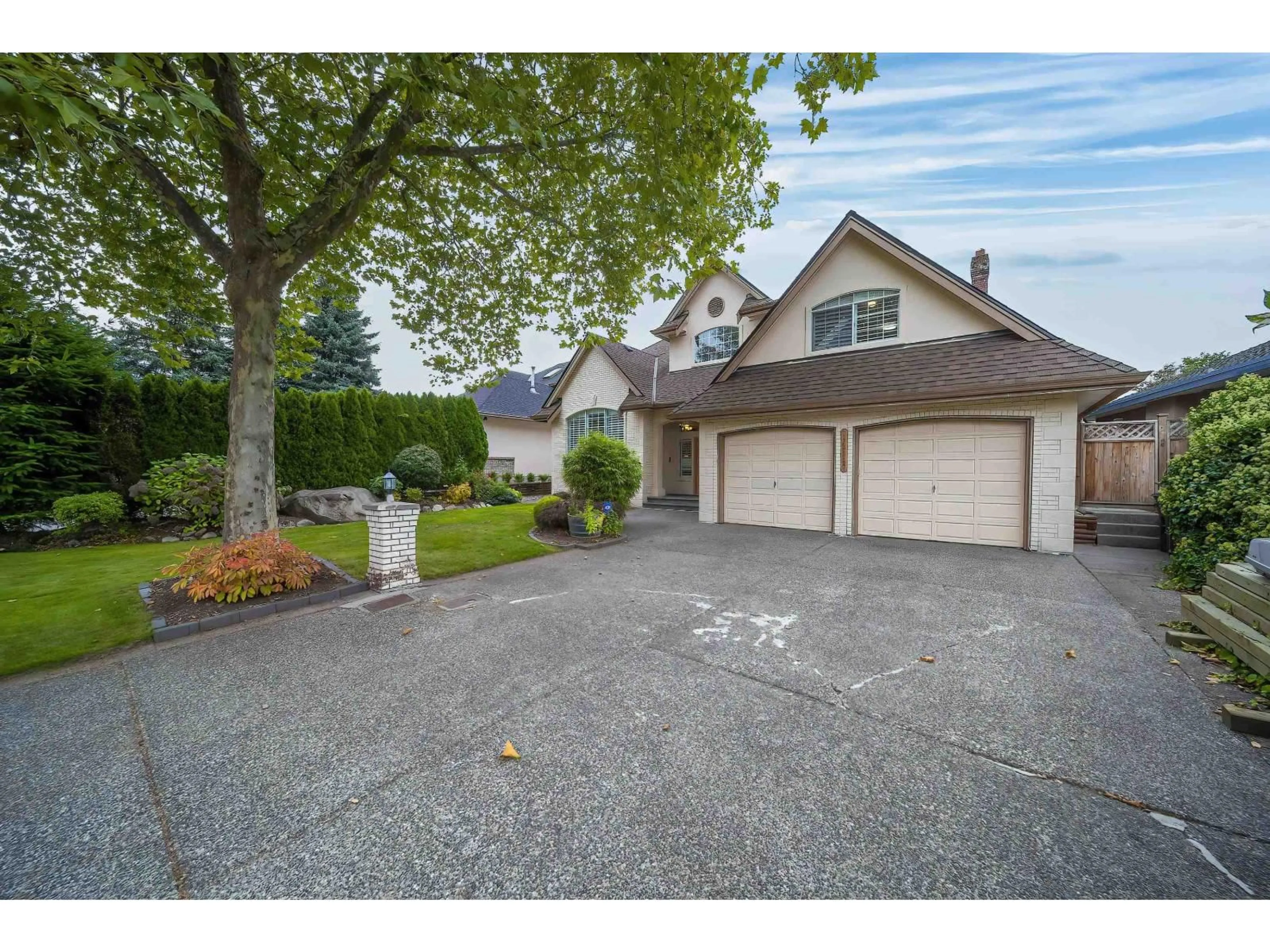 Unknown for 14872 25A AVENUE, Surrey British Columbia V4P1N8