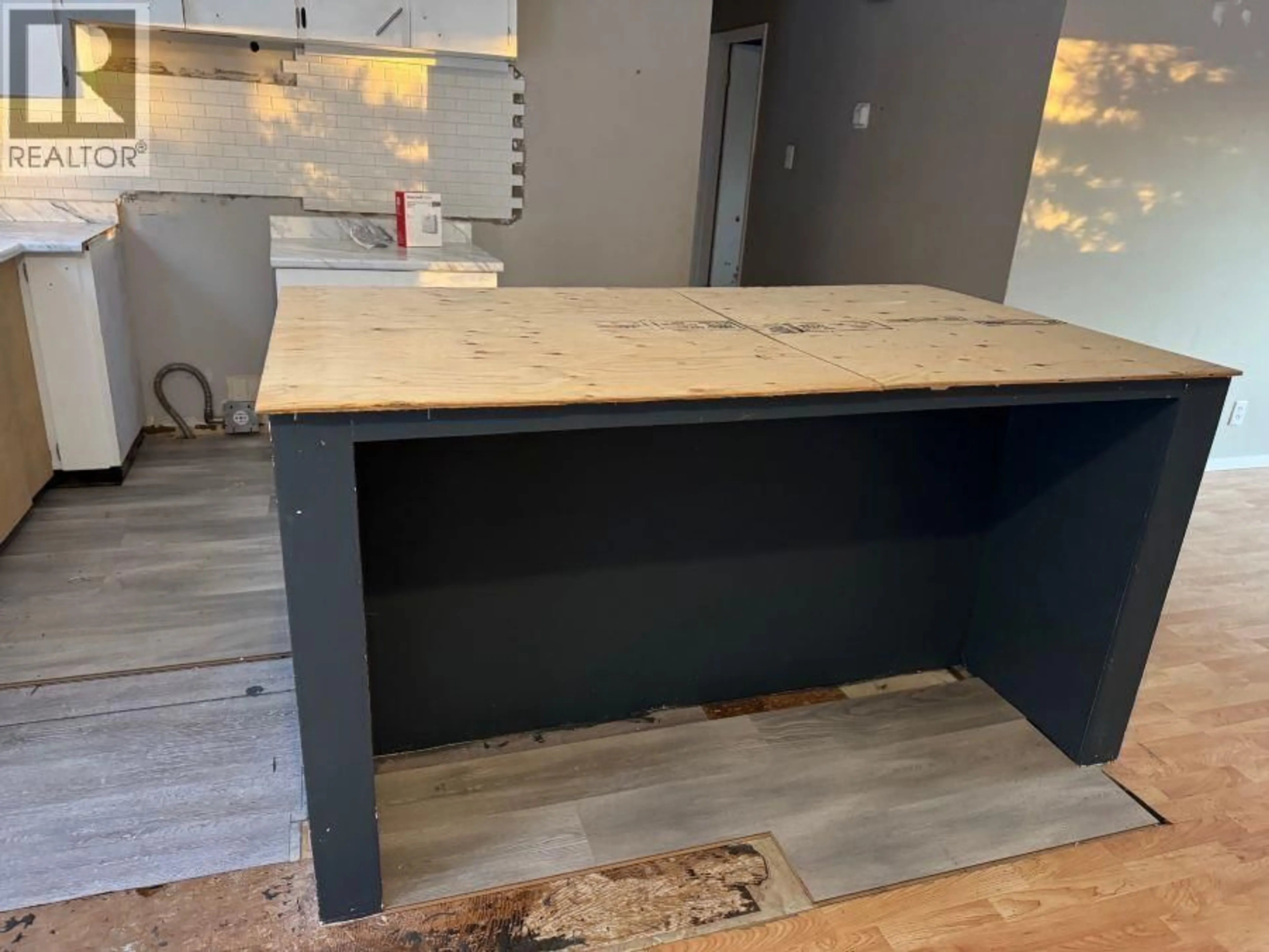 Open concept kitchen, unknown for 8409 CINCH LOOP, Prince George British Columbia V2N6N2