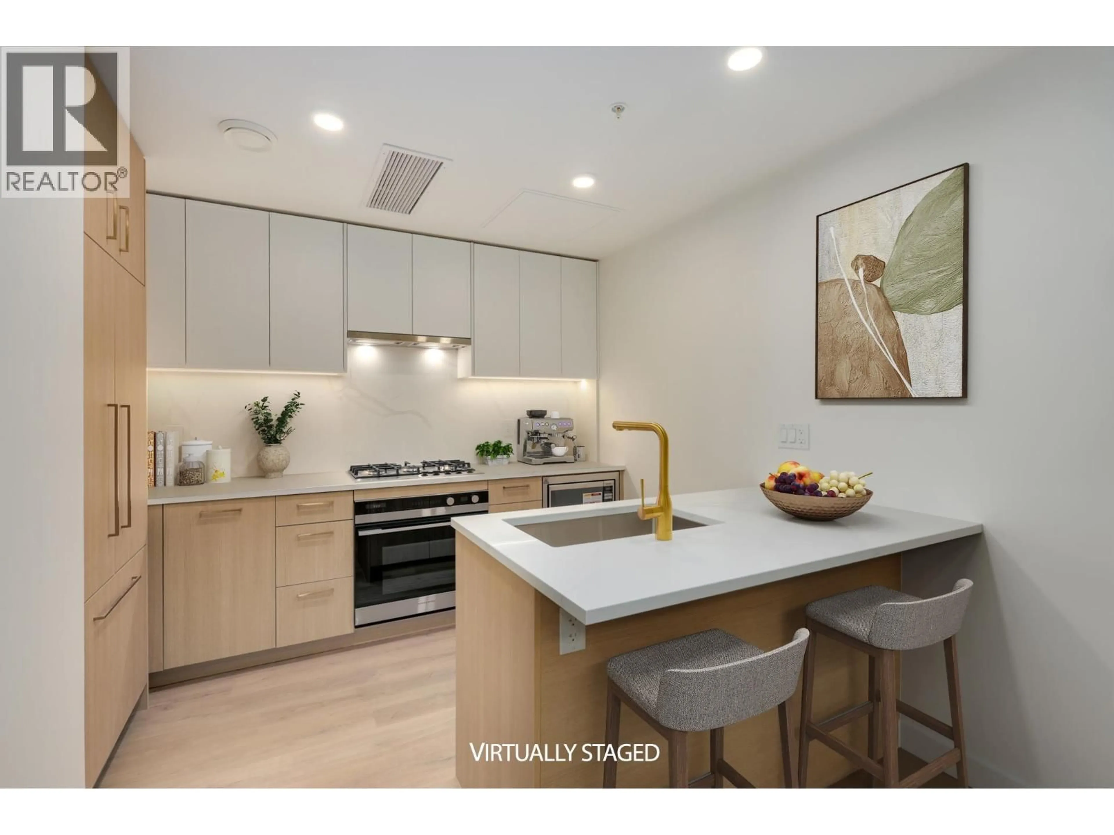 Unknown for 113 - 390 GUILBY STREET, Coquitlam British Columbia V3K3Y6