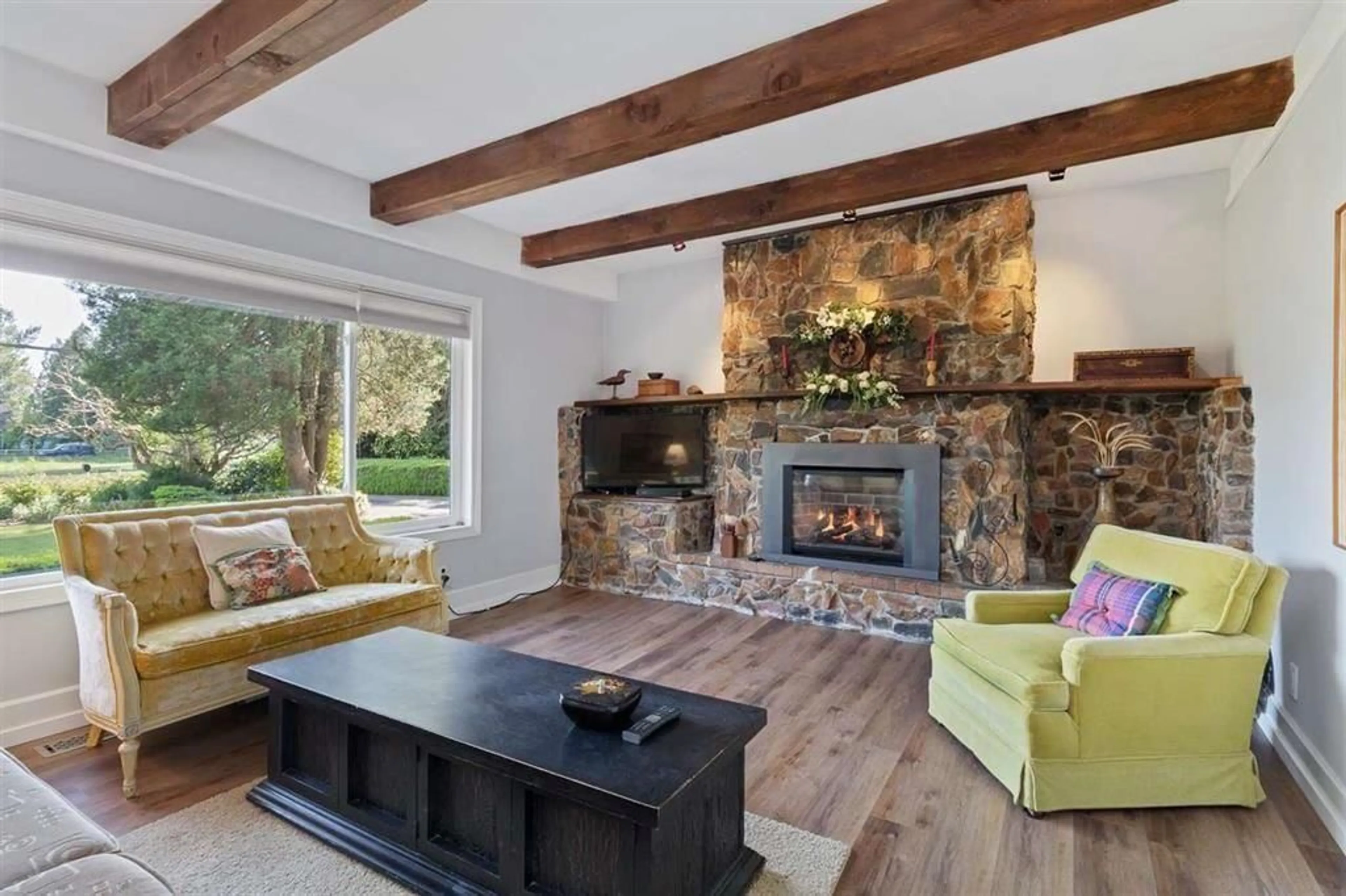 Living room with furniture, unknown for 26275 24 AVENUE, Langley British Columbia V4W2V4