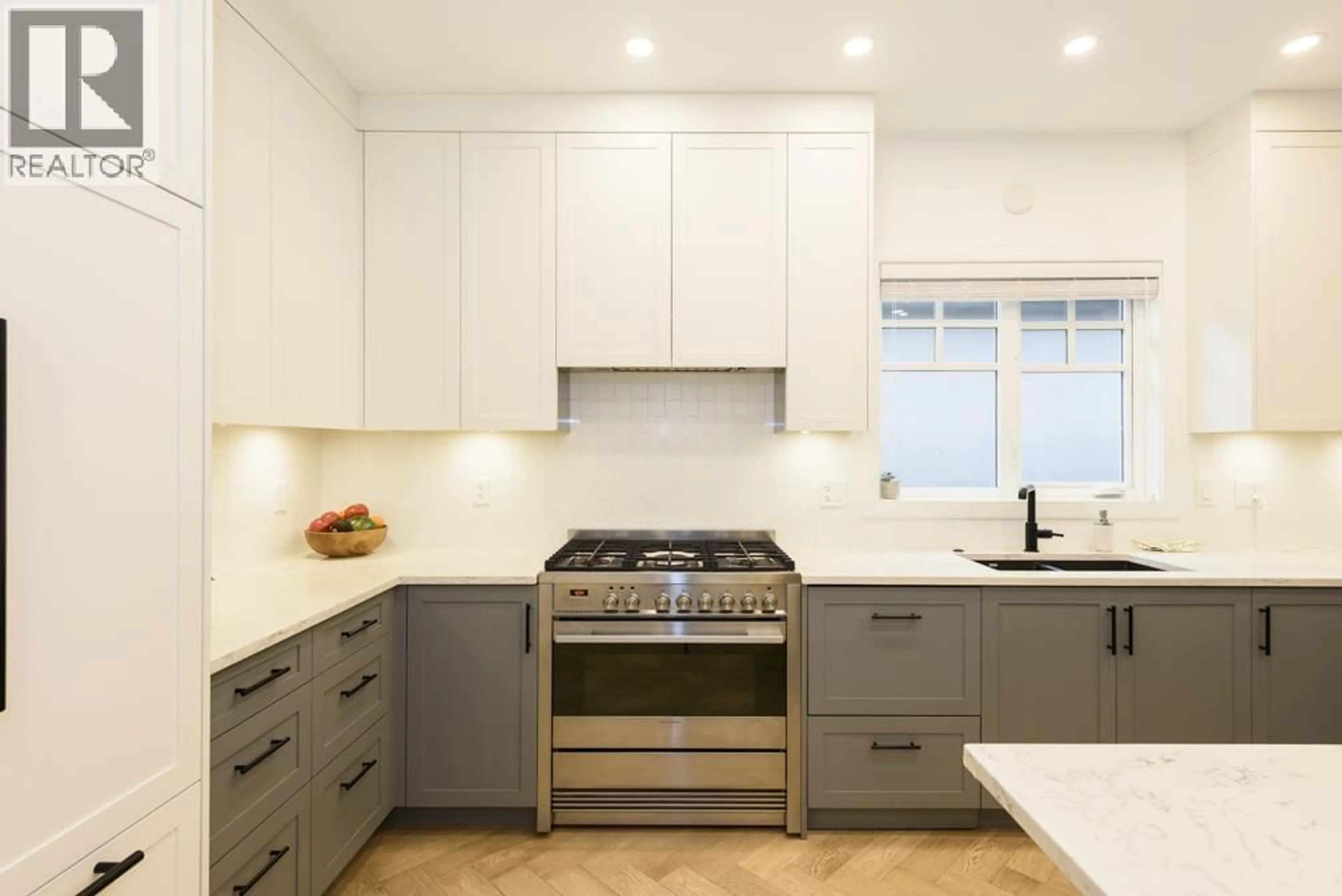 Contemporary kitchen, ceramic/tile floor for 161 26TH AVENUE, Vancouver British Columbia V5V2G8