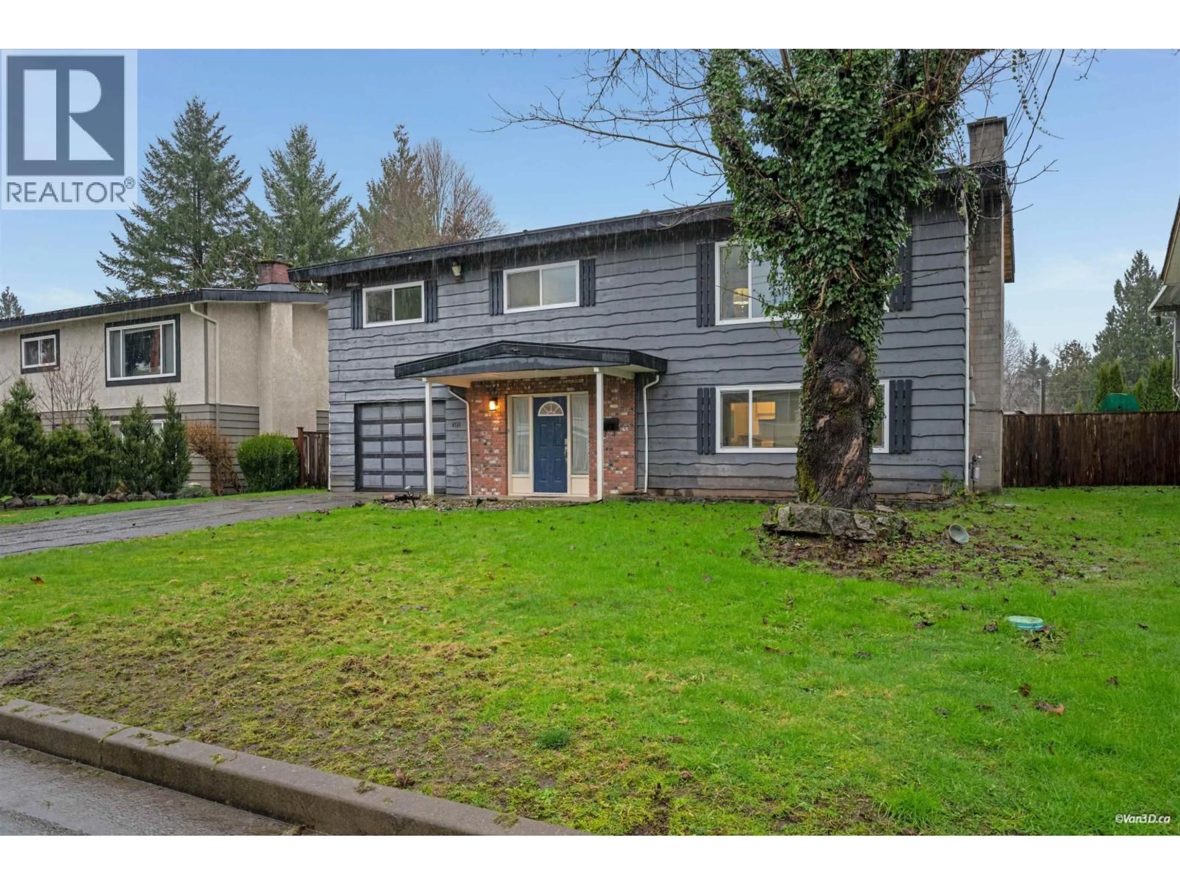 Home with vinyl exterior material, street for 3728 INVERNESS STREET, Port Coquitlam British Columbia V3B3B6