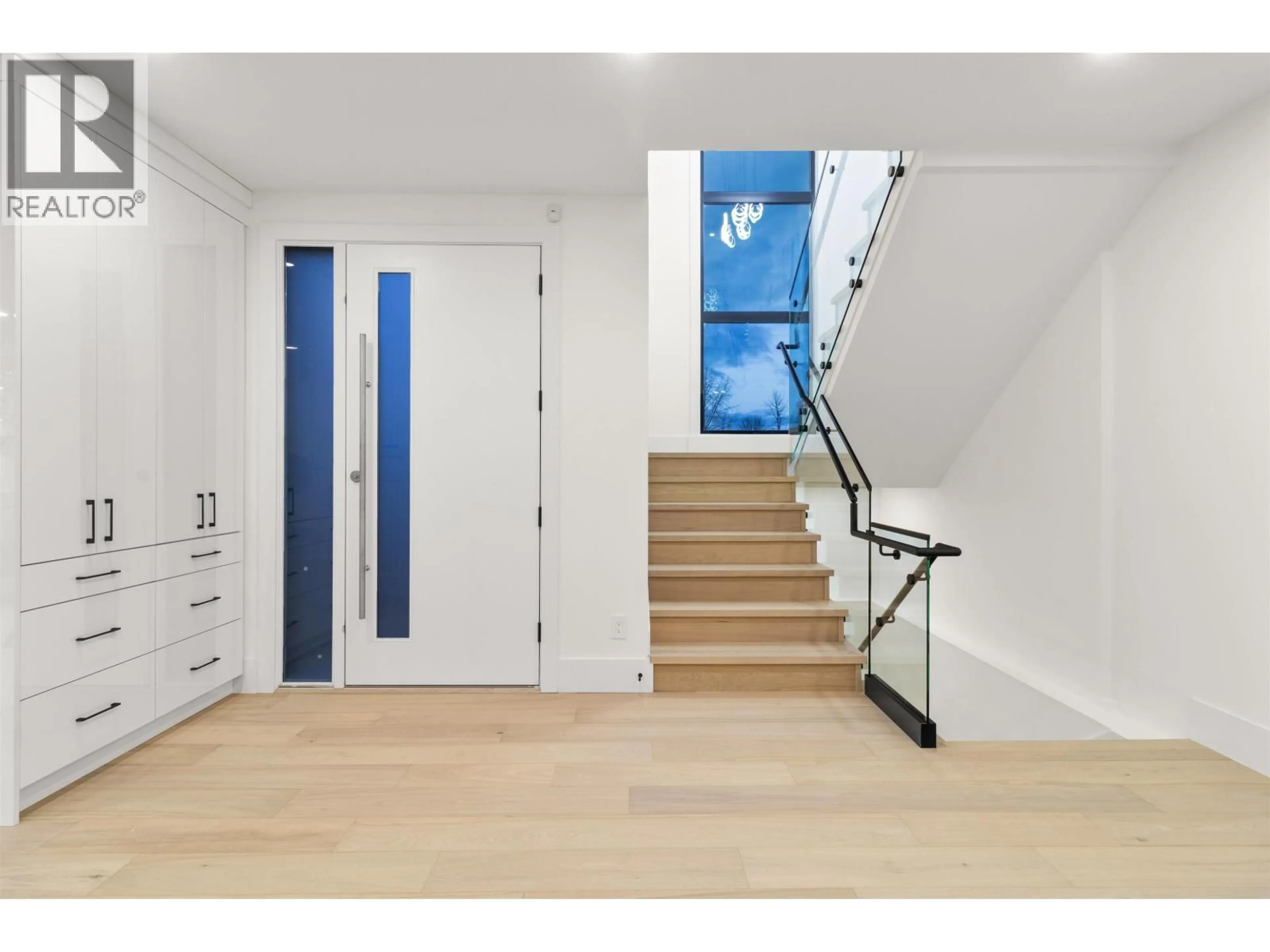 Unknown for 970 LAUREL COURT, Coquitlam British Columbia V3C5M1