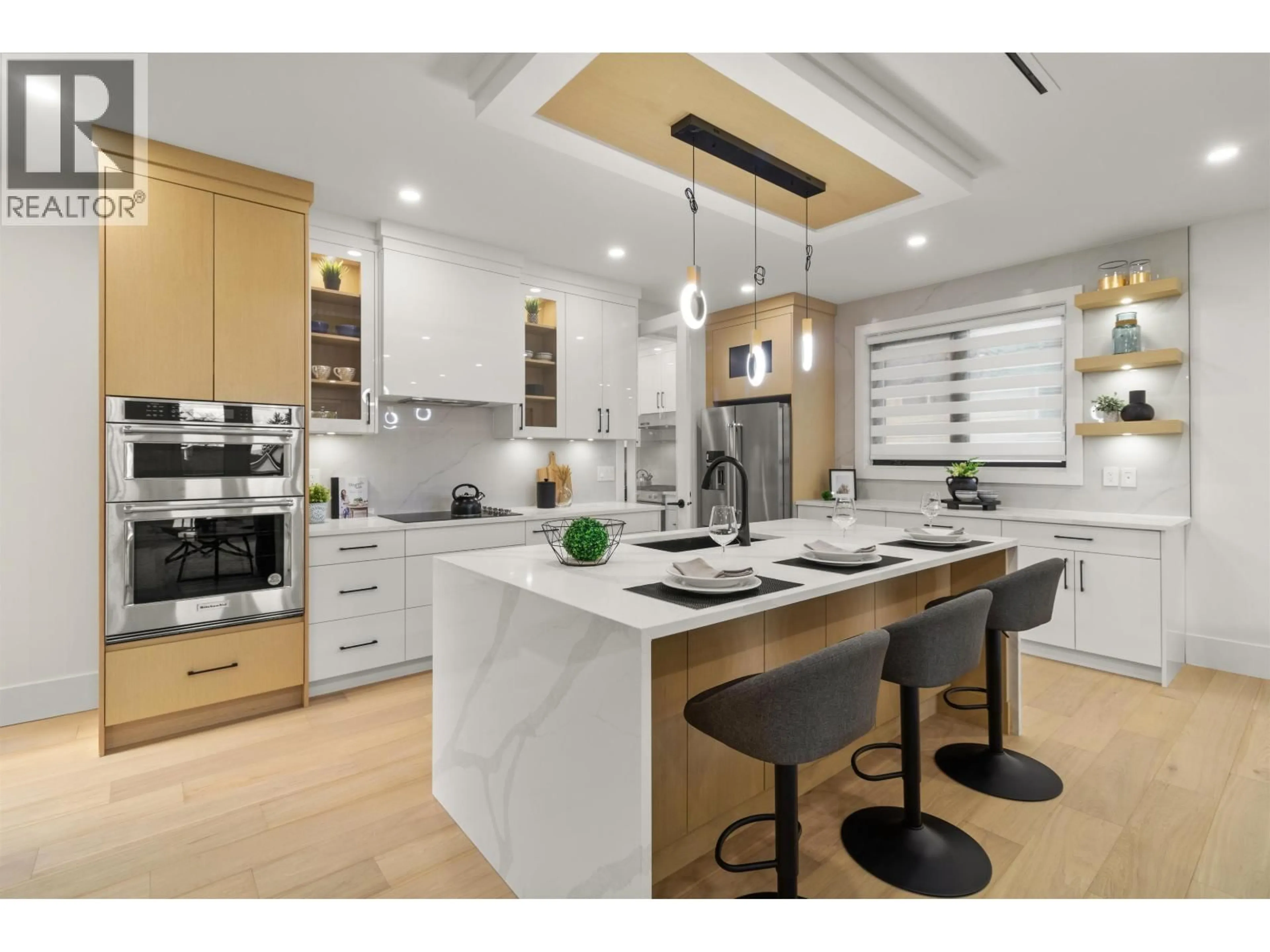 Open concept kitchen, unknown for 970 LAUREL COURT, Coquitlam British Columbia V3C5M1