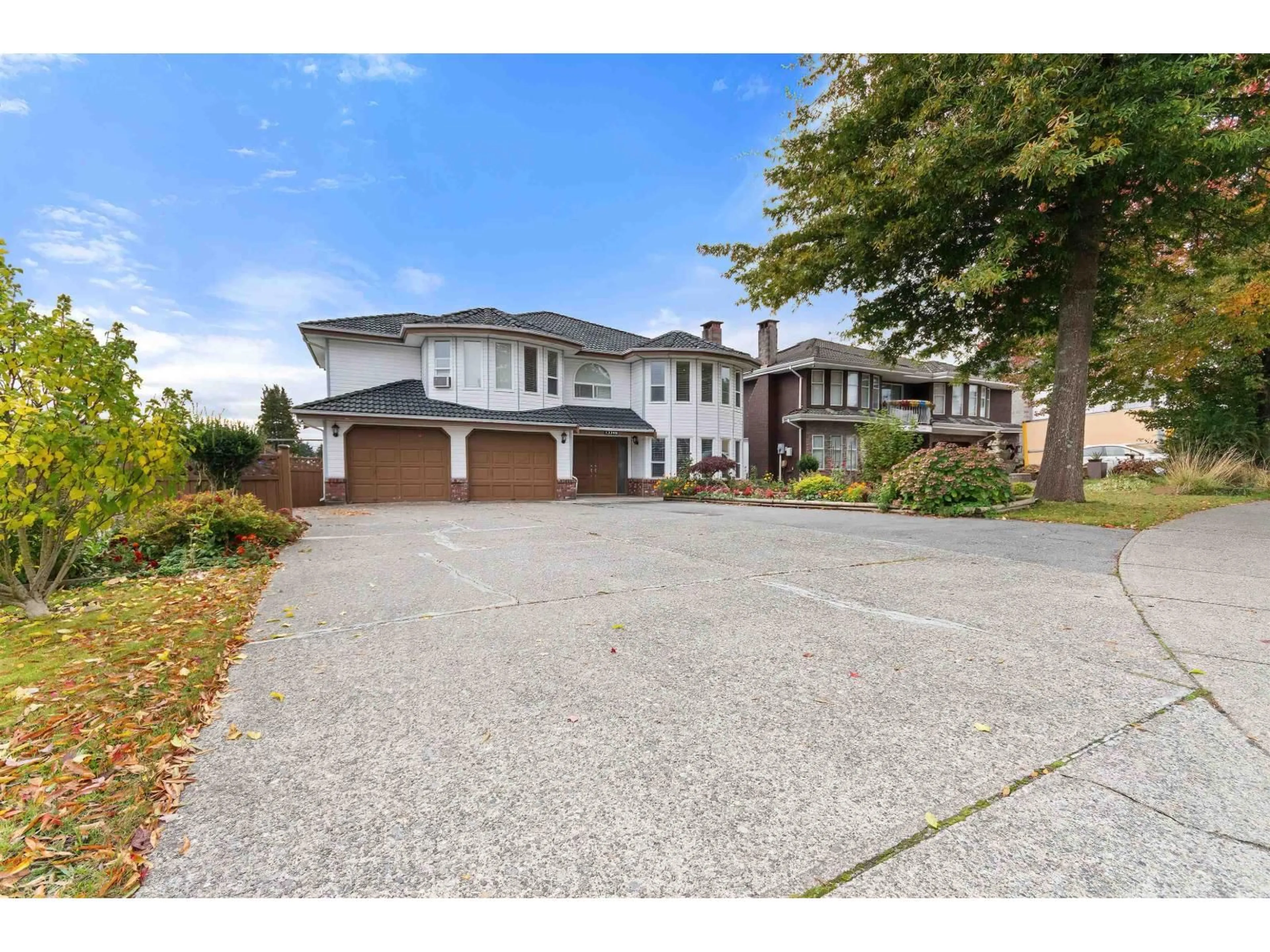 A pic from outside/outdoor area/front of a property/back of a property/a pic from drone, street for 13398 89 AVENUE, Surrey British Columbia V3V7W1