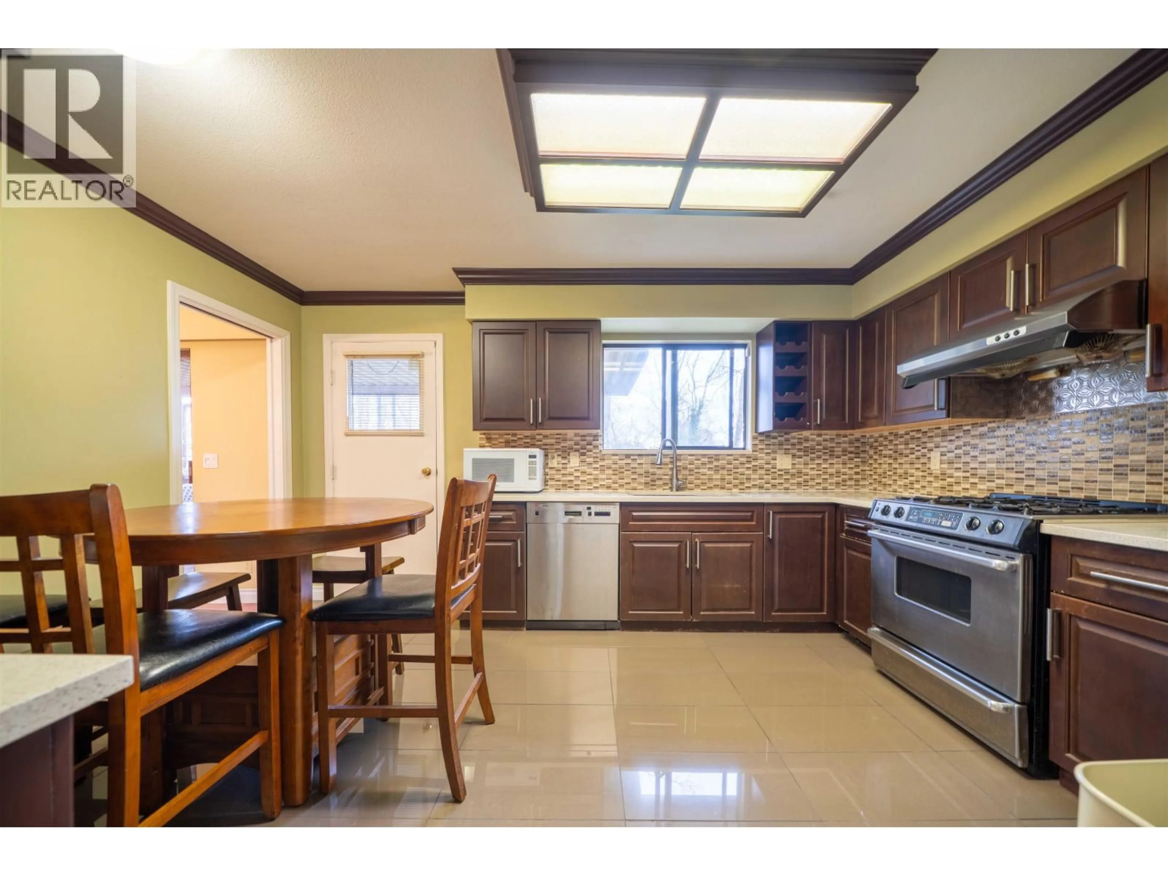 Standard kitchen, ceramic/tile floor for 10720 ARGENTIA DRIVE, Richmond British Columbia V7E4K5