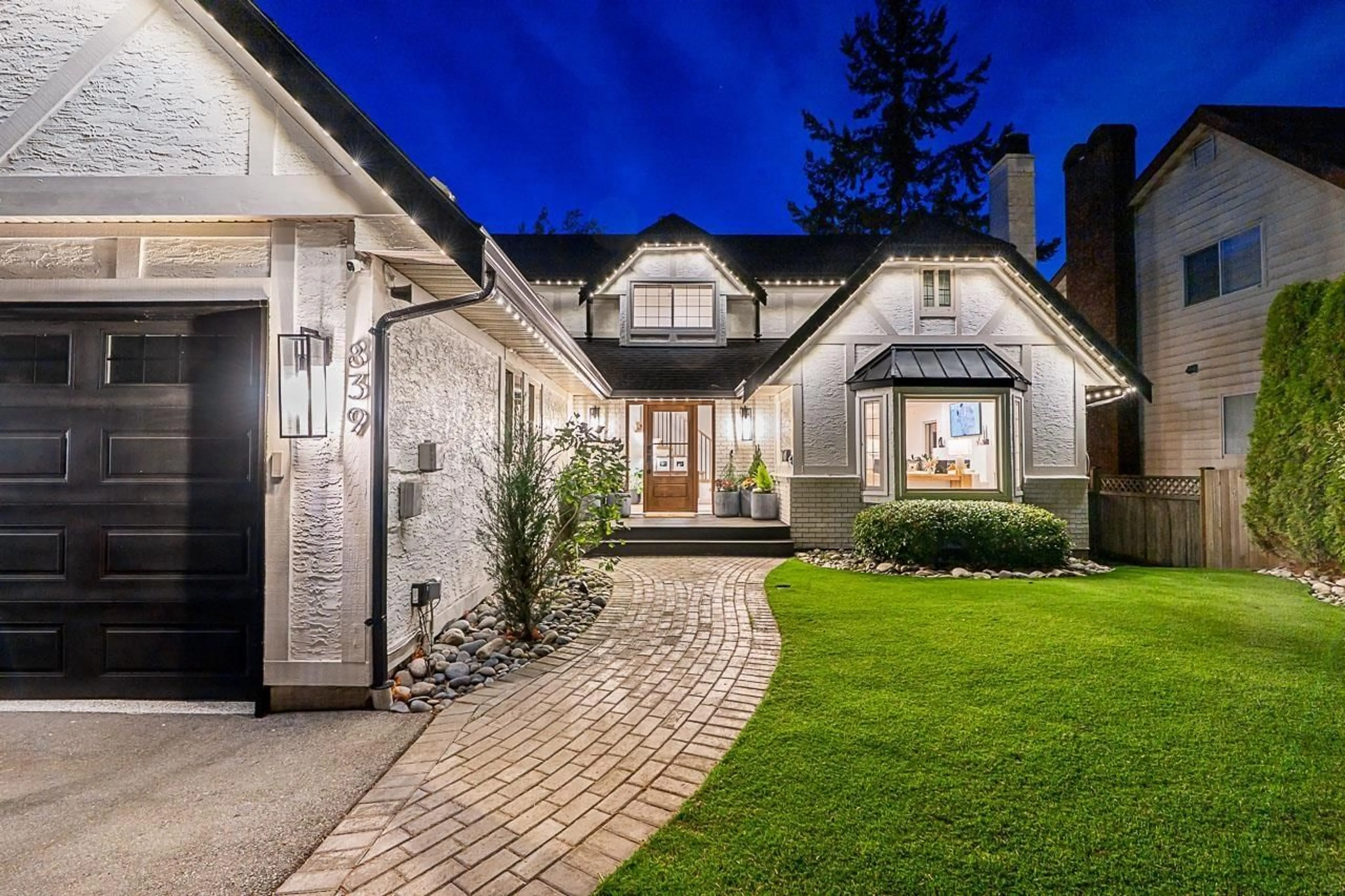 Home with brick exterior material, street for 839 164 STREET, Surrey British Columbia V4A4Y4