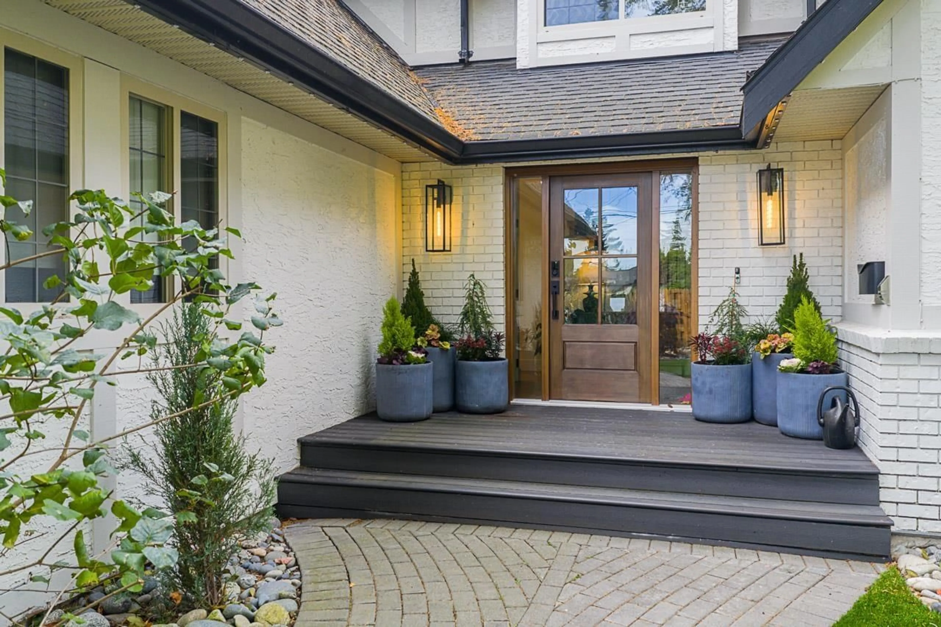 Indoor entryway for 839 164 STREET, Surrey British Columbia V4A4Y4
