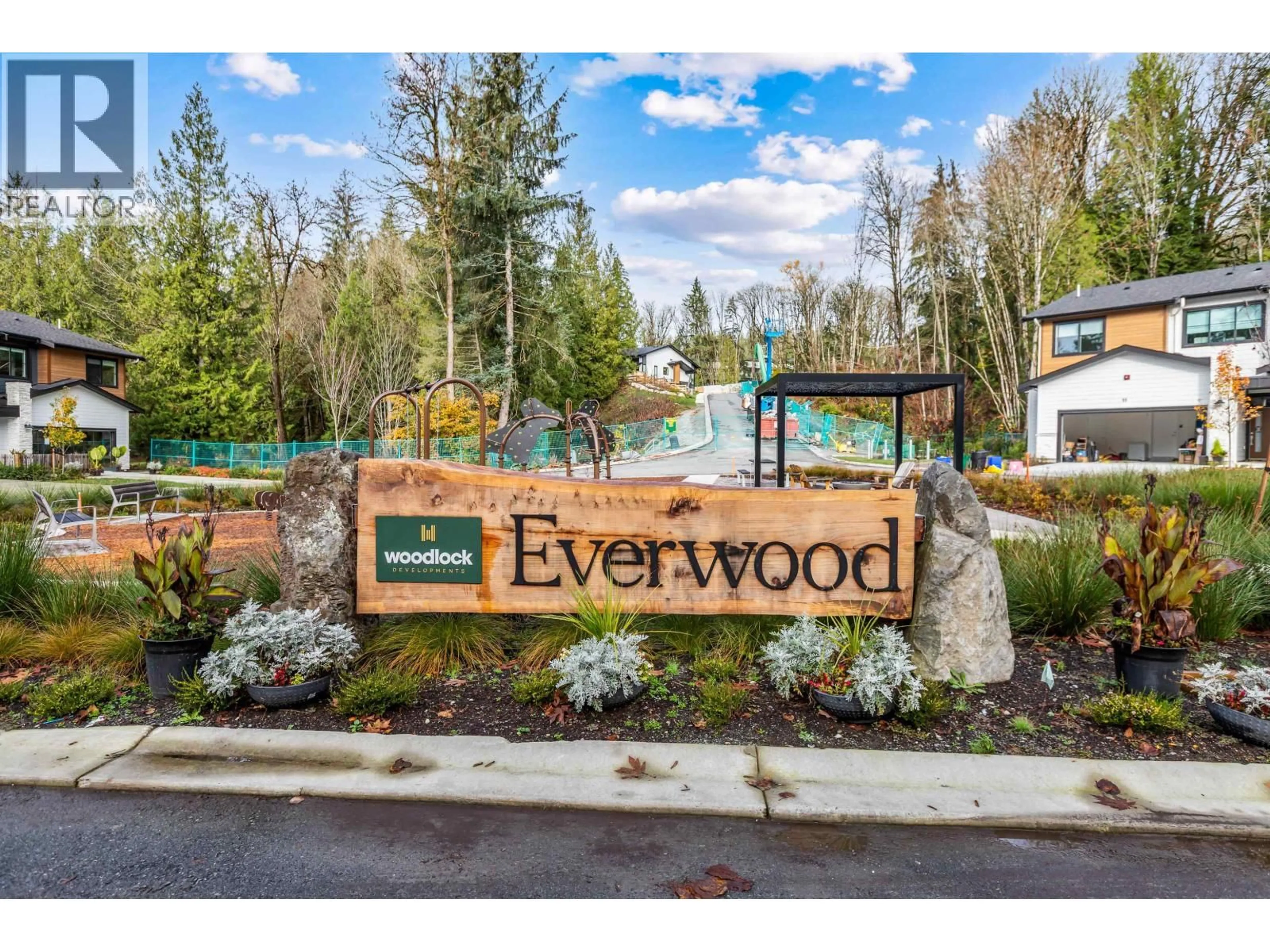 Indoor foyer for 5 - 23697 FERN CRESCENT, Maple Ridge British Columbia V4R0J4