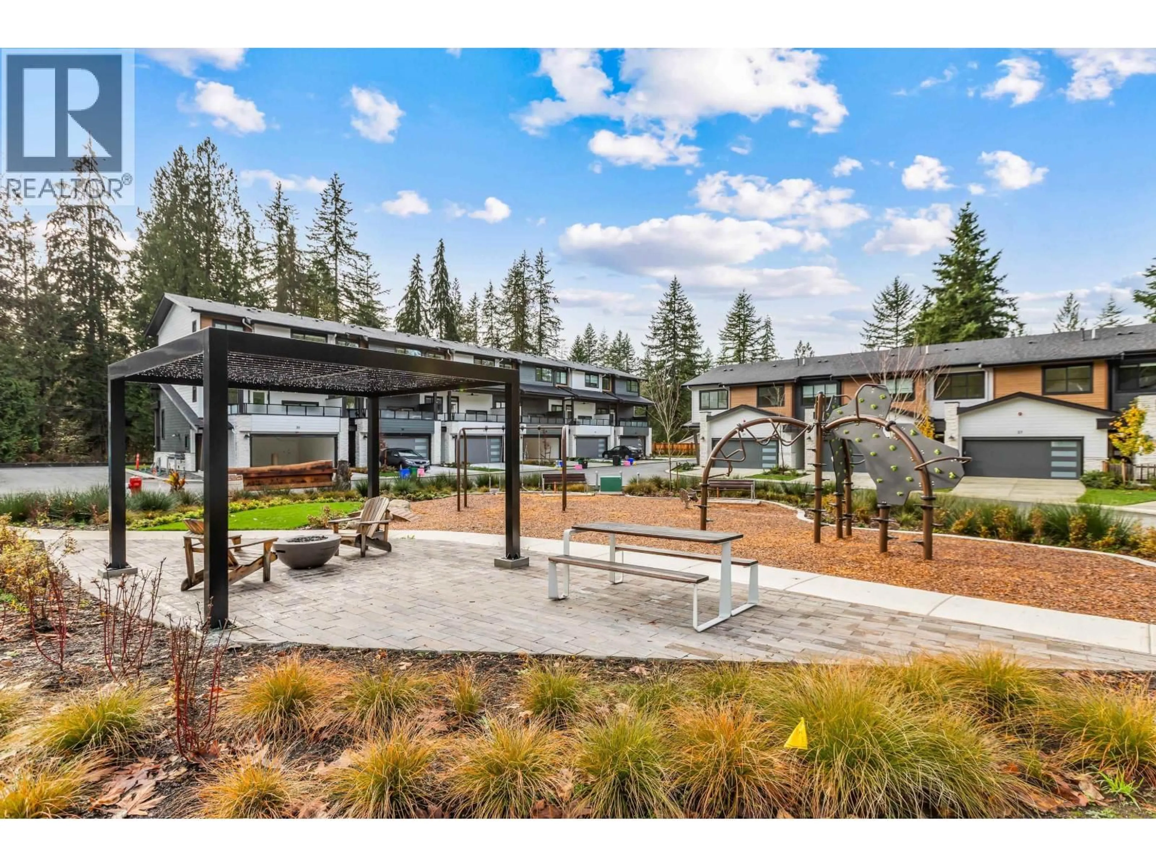 Patio, mountain view for 5 - 23697 FERN CRESCENT, Maple Ridge British Columbia V4R0J4