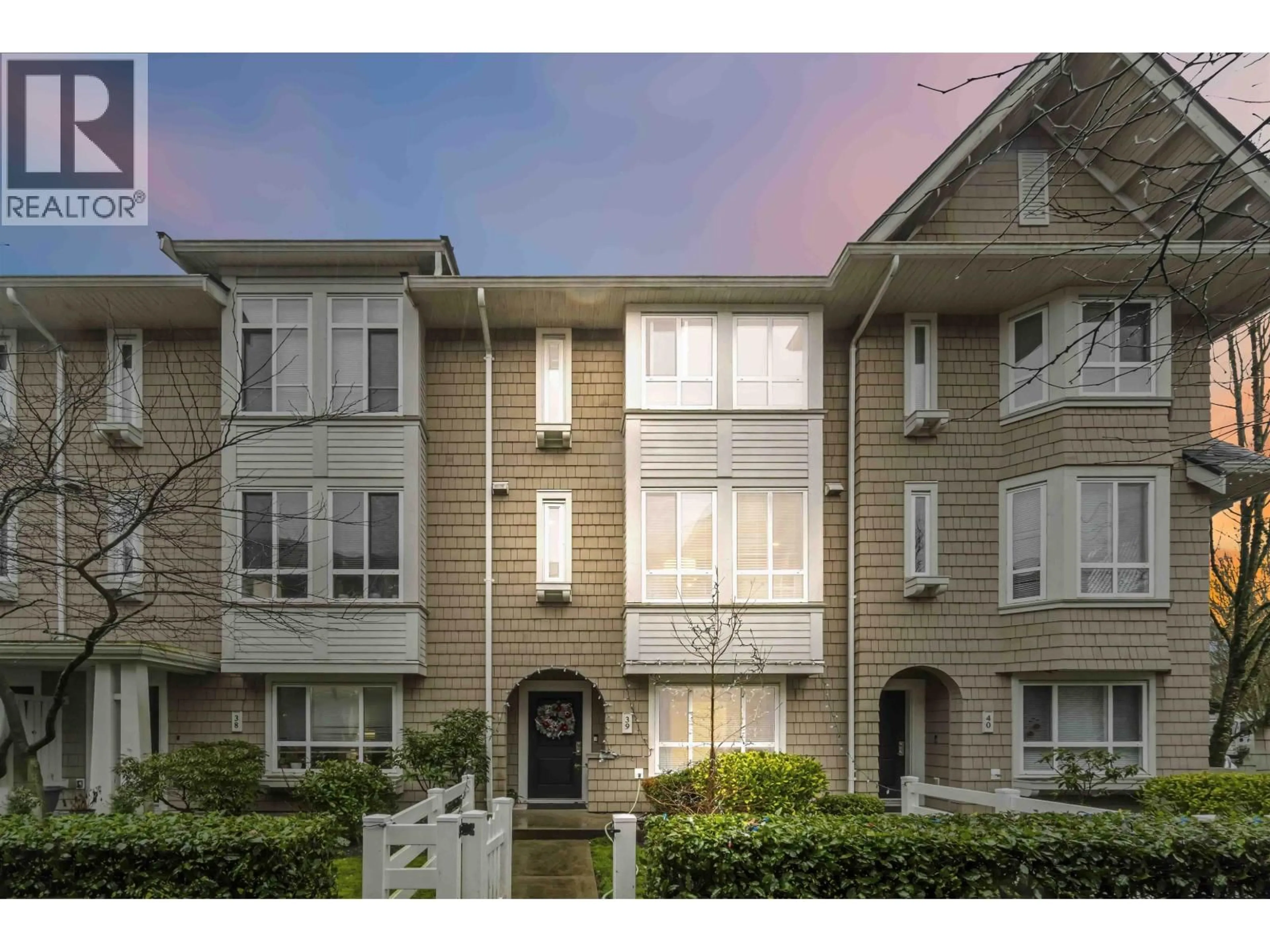 A pic from outside/outdoor area/front of a property/back of a property/a pic from drone, street for 39 - 2418 AVON PLACE, Port Coquitlam British Columbia V3B0C7