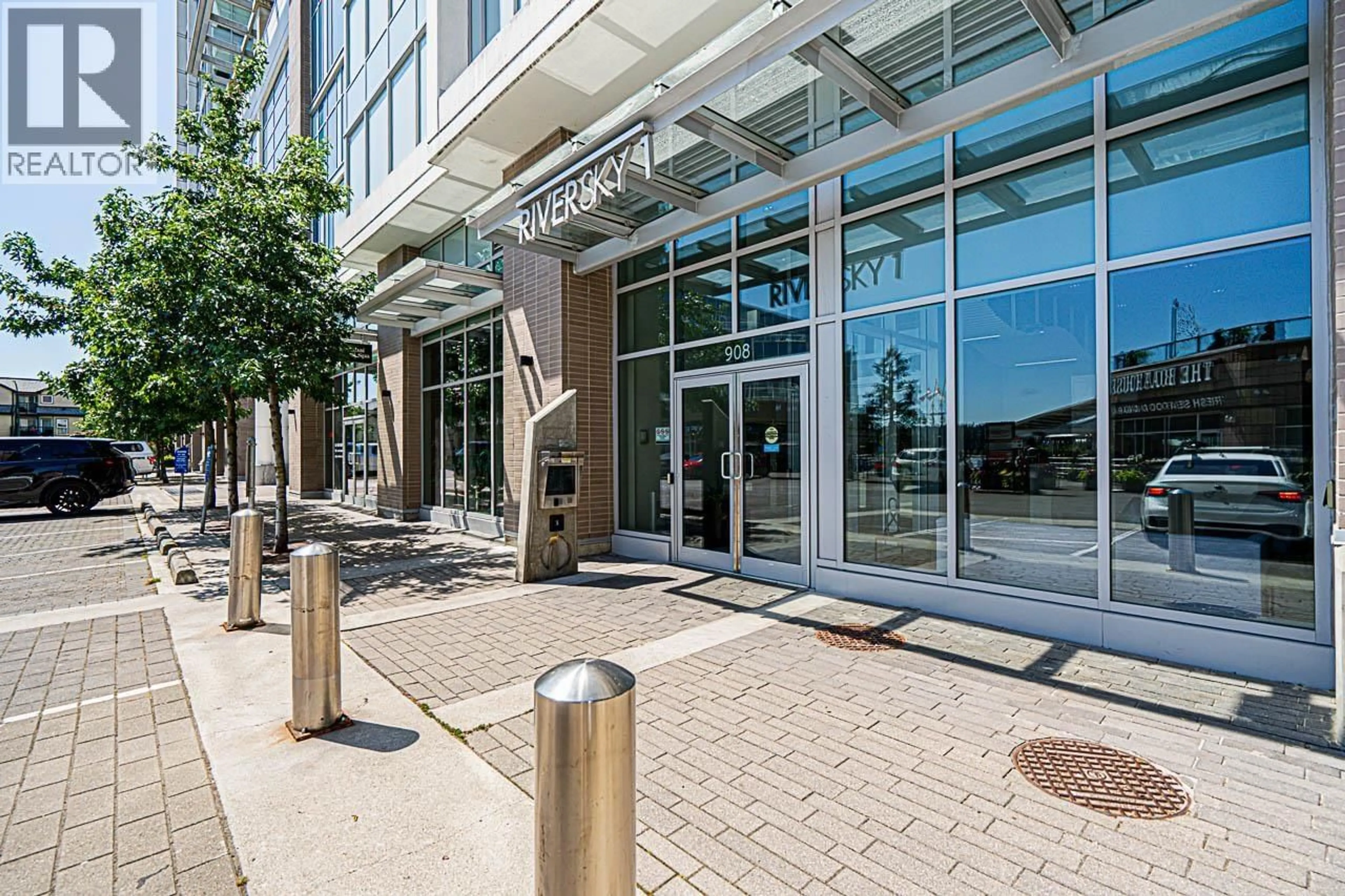 Indoor foyer for 2712 - 908 QUAYSIDE DRIVE, New Westminster British Columbia V3M0L4