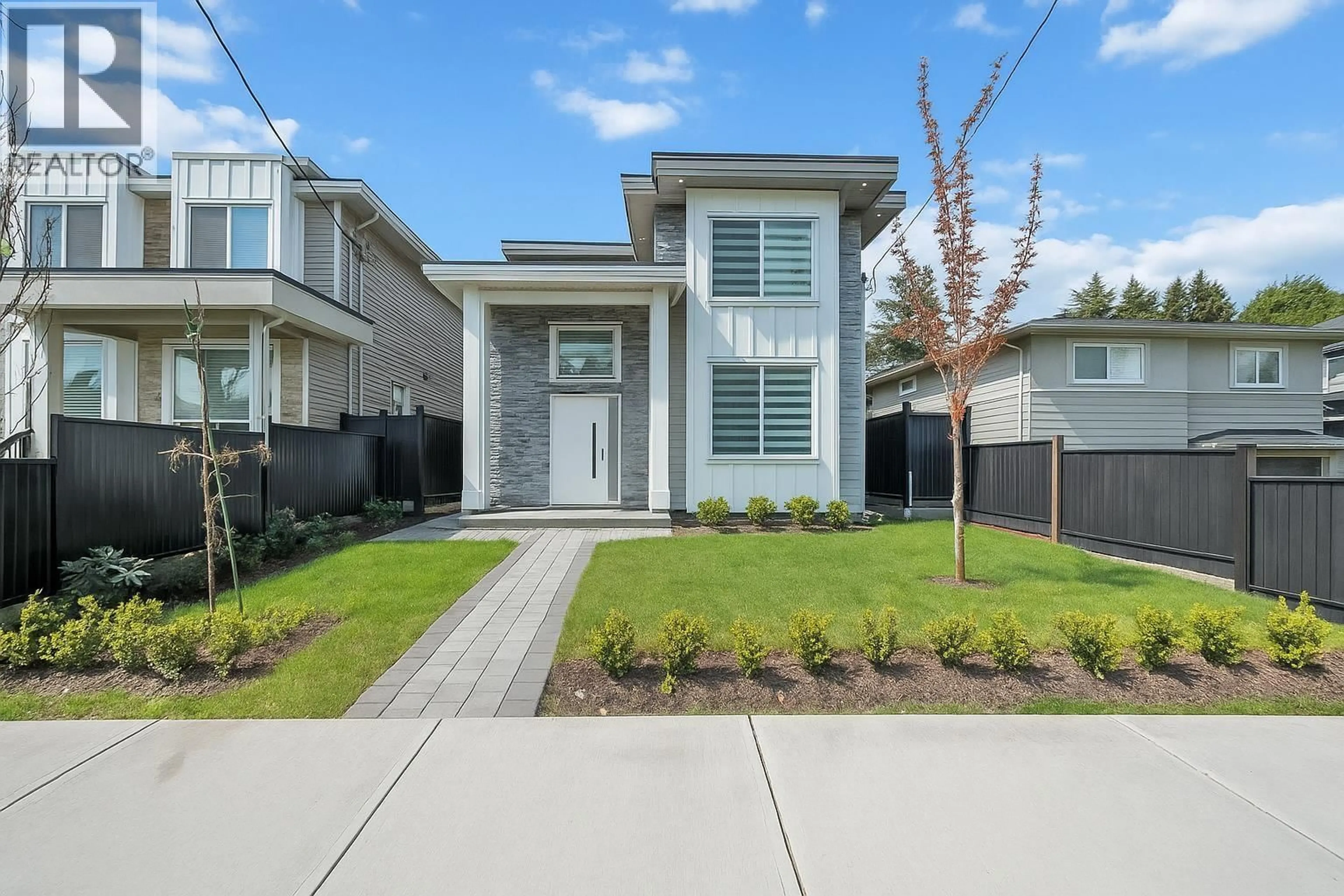 Home with vinyl exterior material, street for 10655 NO. 1 ROAD, Richmond British Columbia V7E2E8