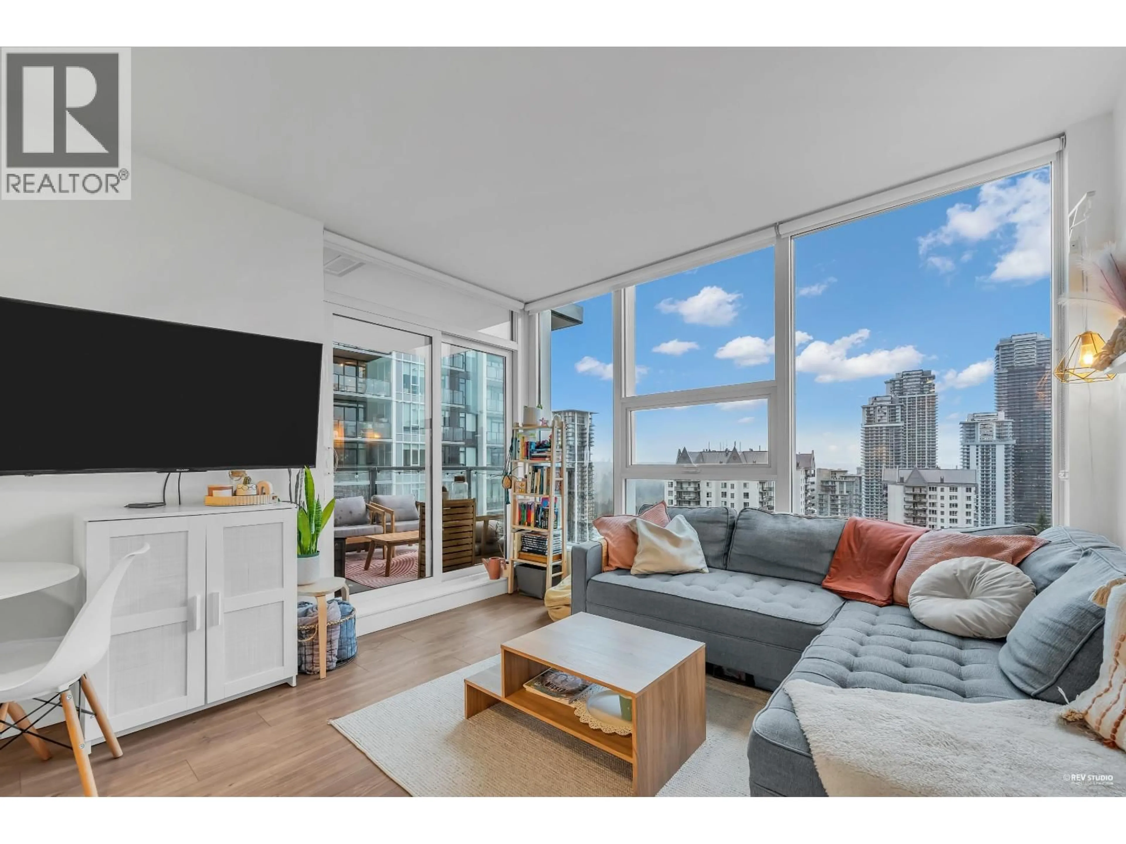 Living room with furniture, unknown for 1706 - 595 AUSTIN AVENUE, Coquitlam British Columbia V3K0G7