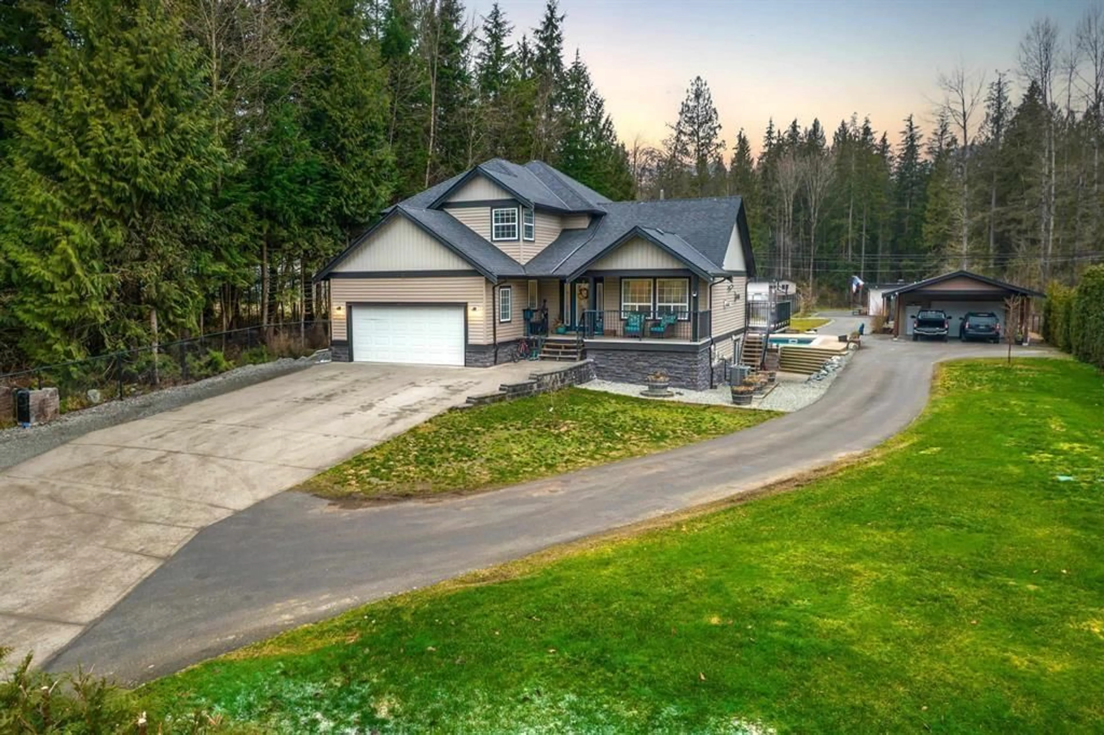 A pic from outside/outdoor area/front of a property/back of a property/a pic from drone, unknown for 29809 DEWDNEY TRUNK ROAD, Mission British Columbia V4S1B7