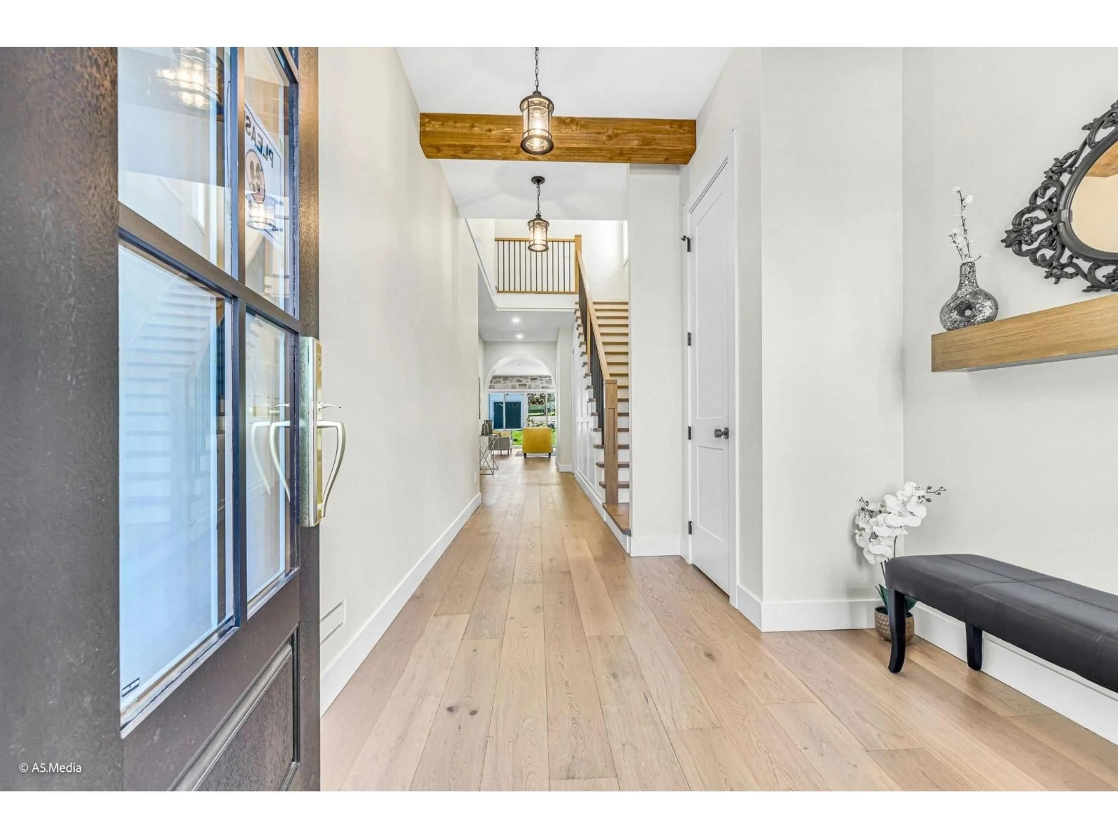 Indoor entryway for 23762 OLD YALE ROAD, Langley British Columbia V2Z2K4