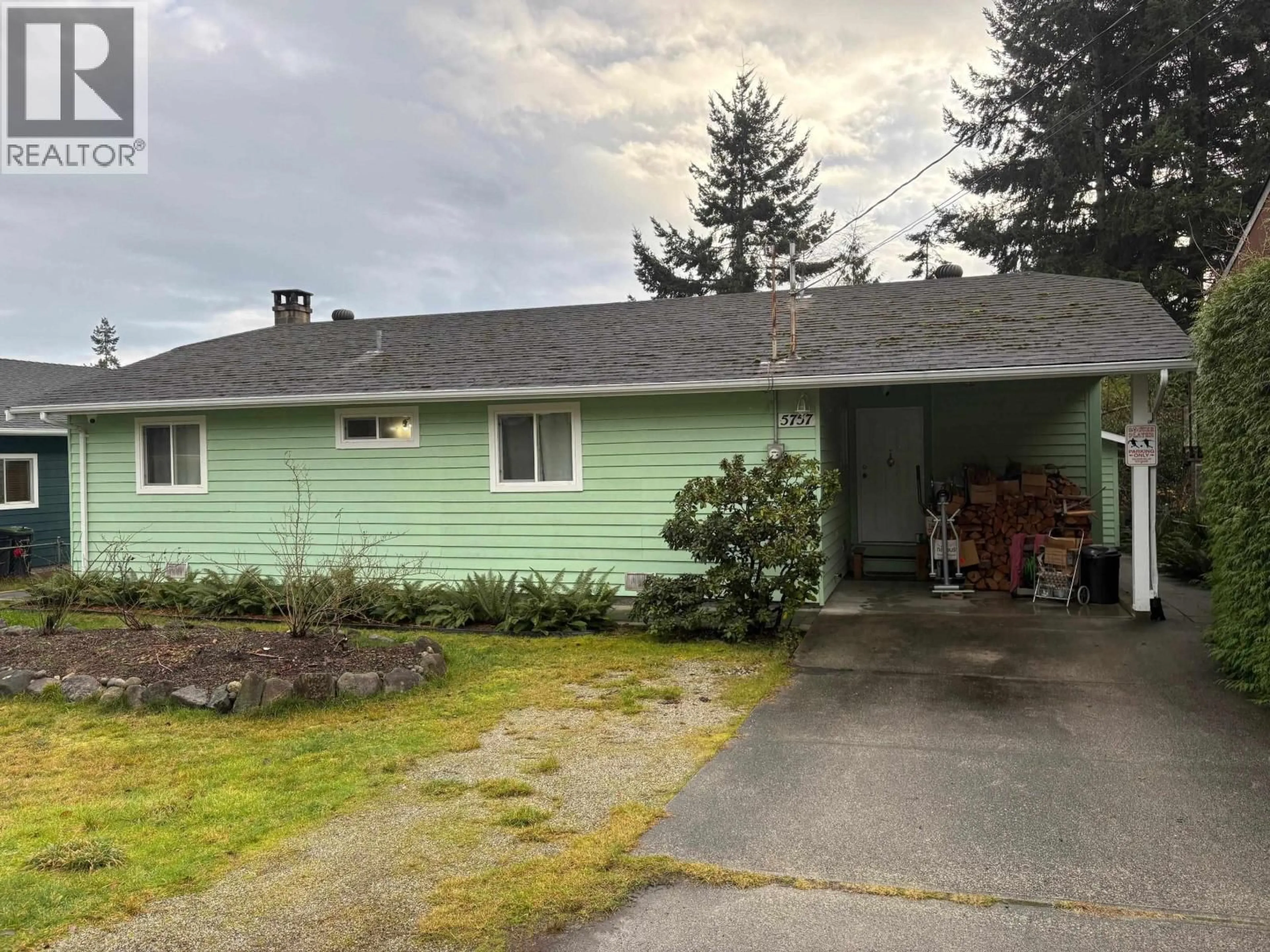 A pic from outside/outdoor area/front of a property/back of a property/a pic from drone, street for 5757 EBBTIDE STREET, Sunshine Valley British Columbia V0N3A0