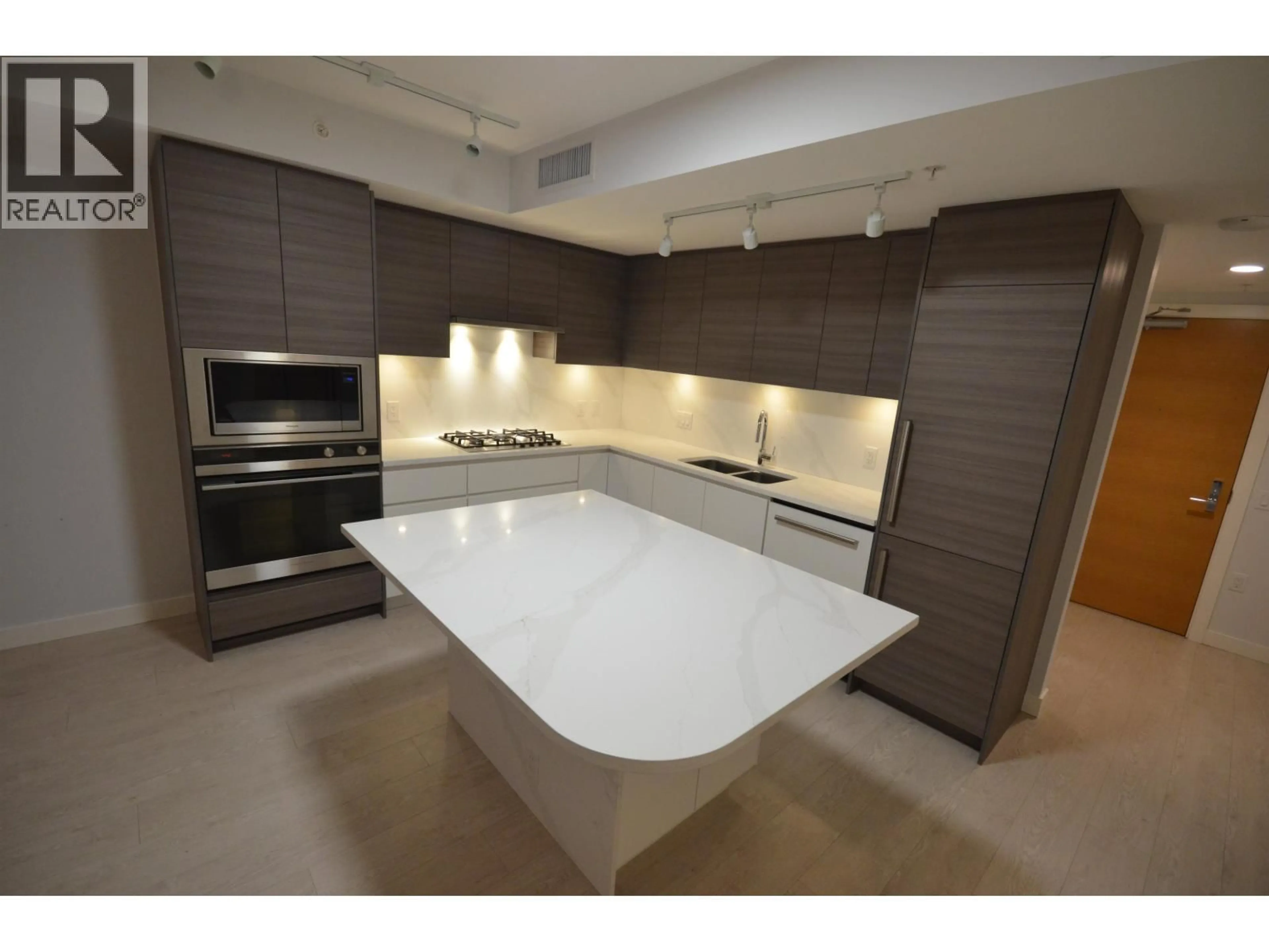Contemporary kitchen, unknown for 602 - 6833 BUSWELL STREET, Richmond British Columbia V6Y0L3