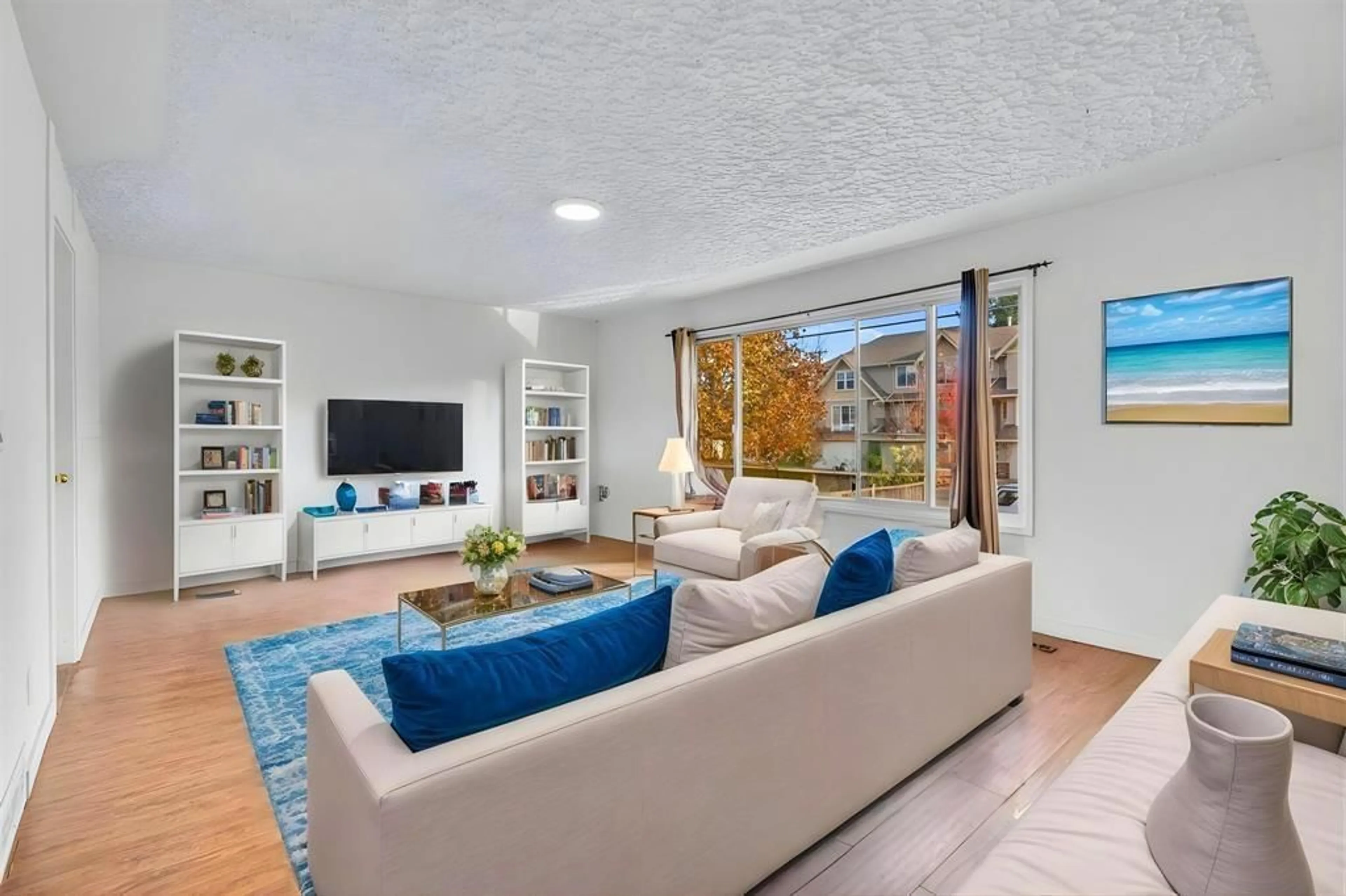 Living room with furniture, unknown for 9161 HAZEL STREET, Chilliwack British Columbia V2P5N5