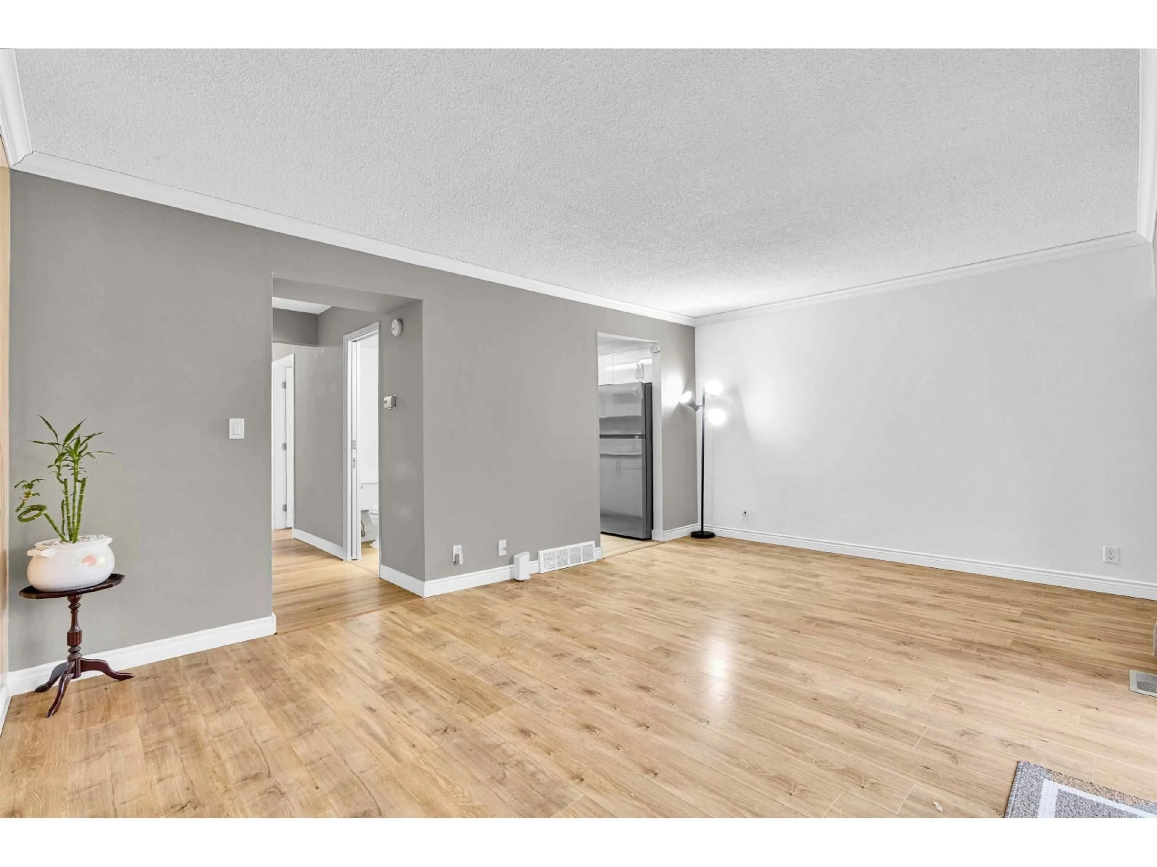 A pic of a room for 24 - 27090 32 AVENUE, Langley British Columbia V4W3T7