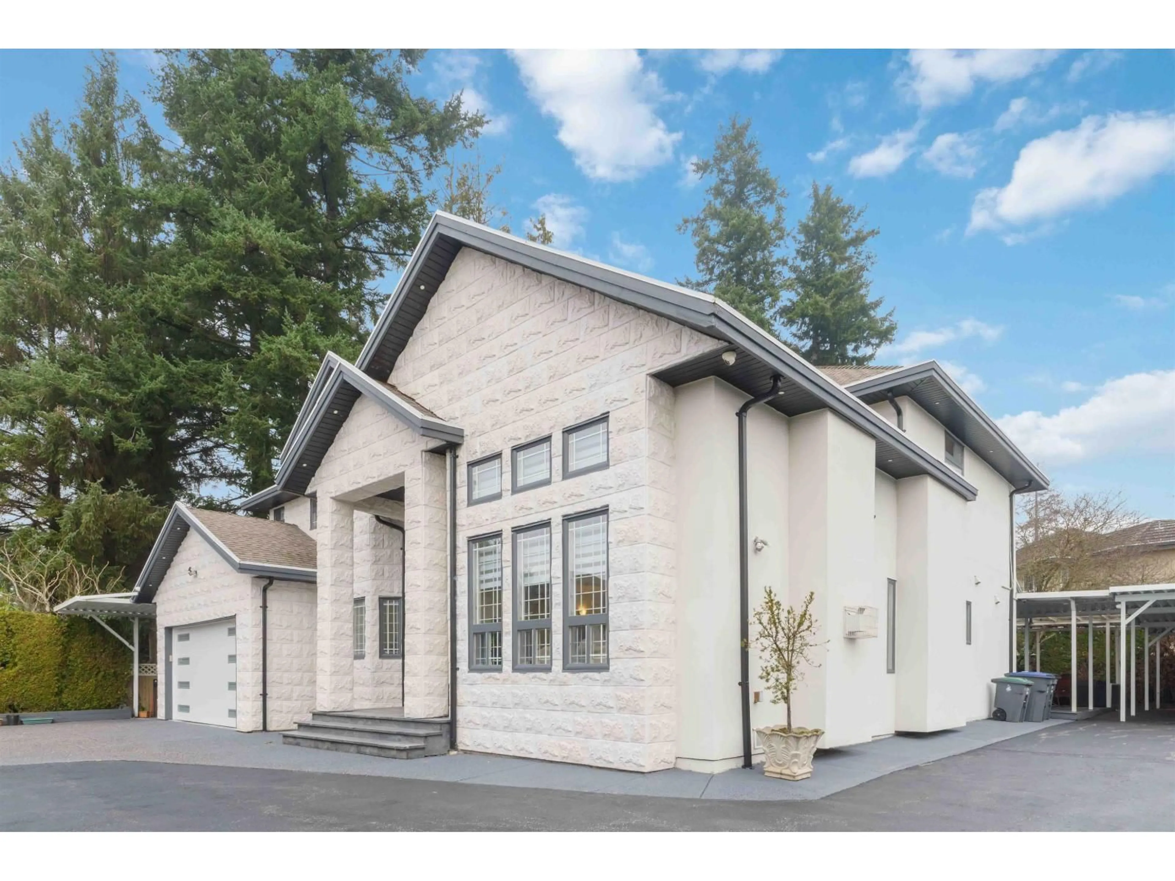 Home with vinyl exterior material, unknown for 6168 126 STREET, Surrey British Columbia V3X1V6