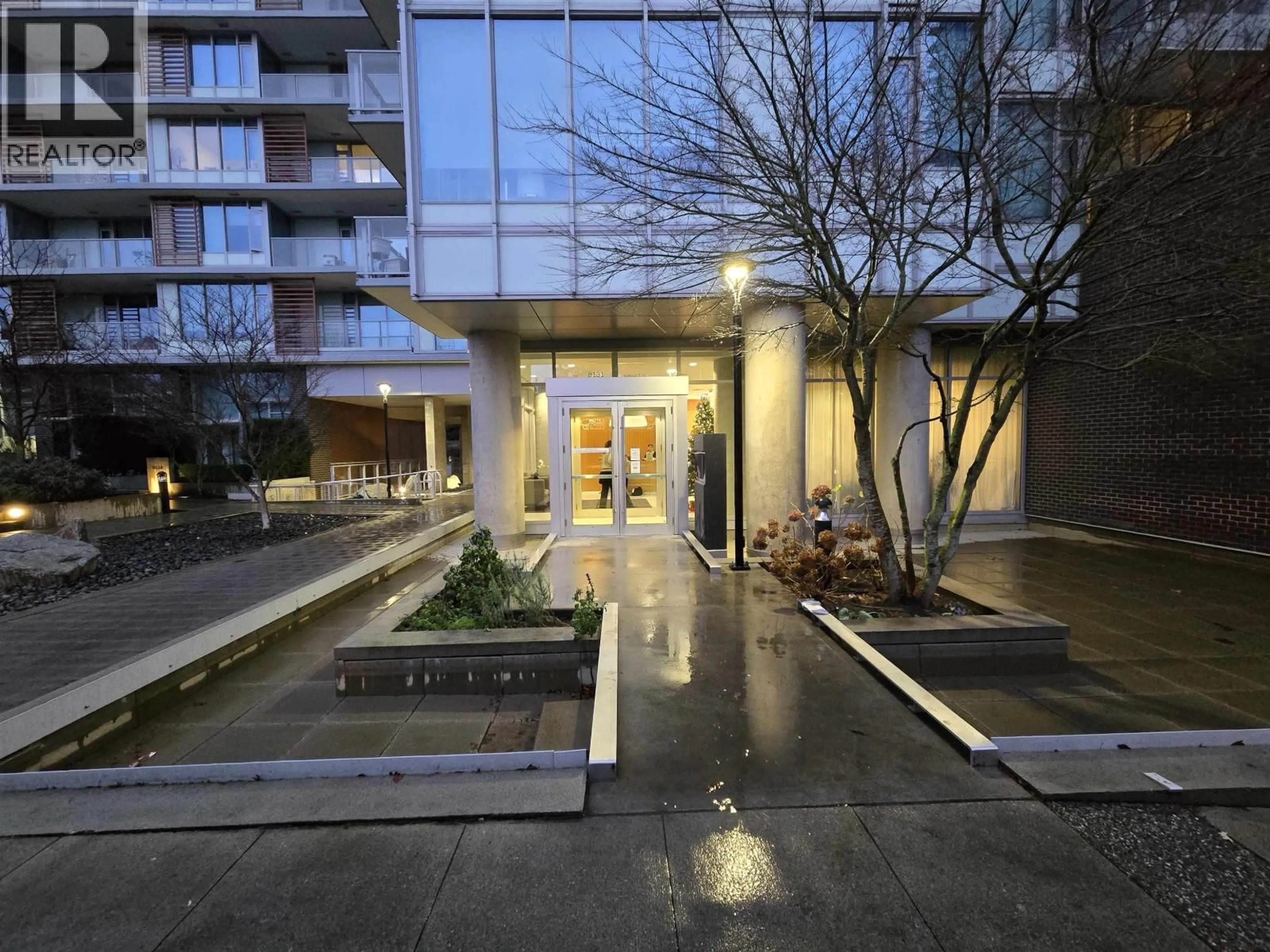 Indoor foyer for 901 - 8131 NUNAVUT LANE, Vancouver British Columbia V6P3J5