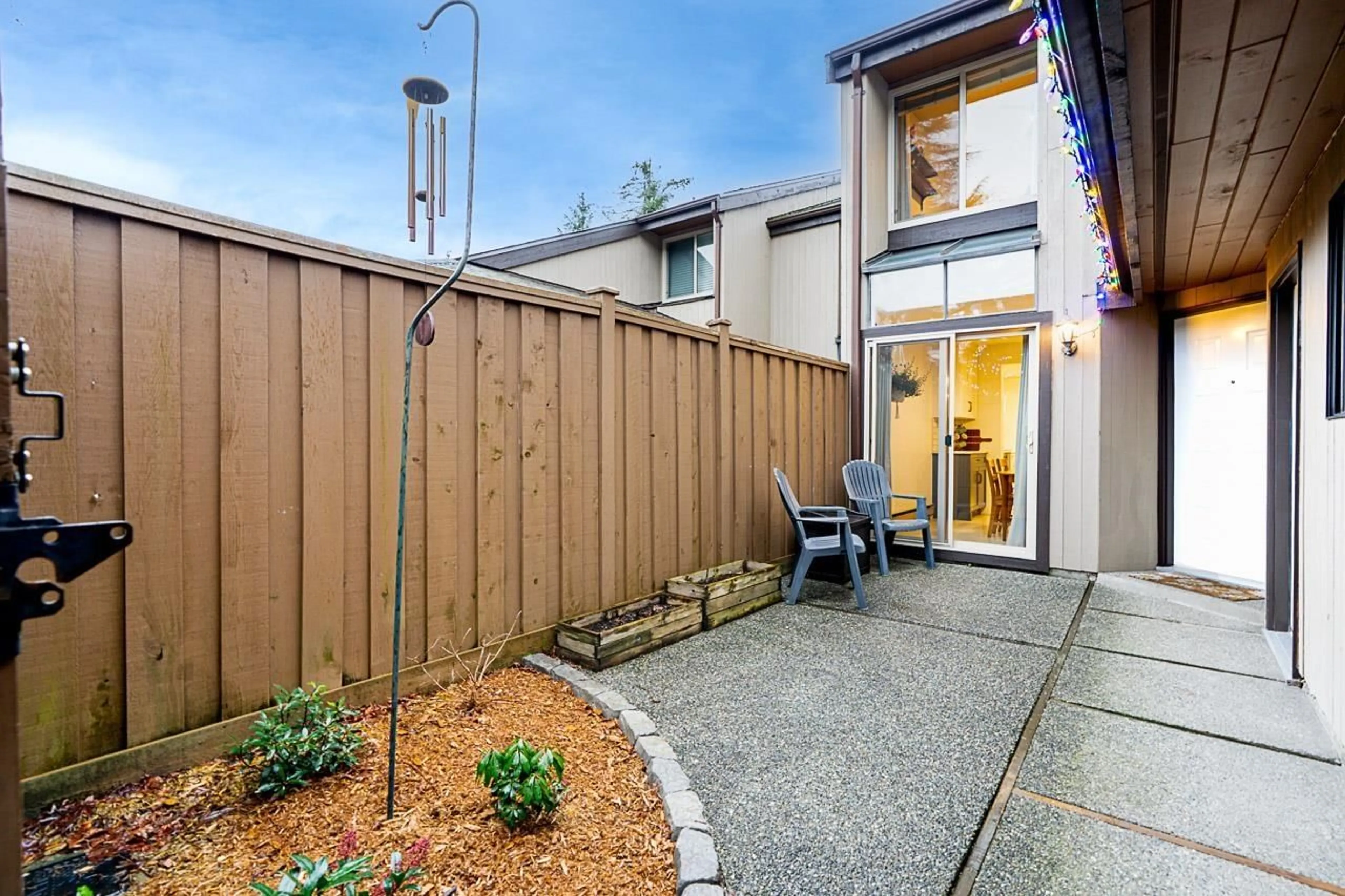 Patio, street for 115 - 2533 MARCET COURT, Abbotsford British Columbia V3G2E6