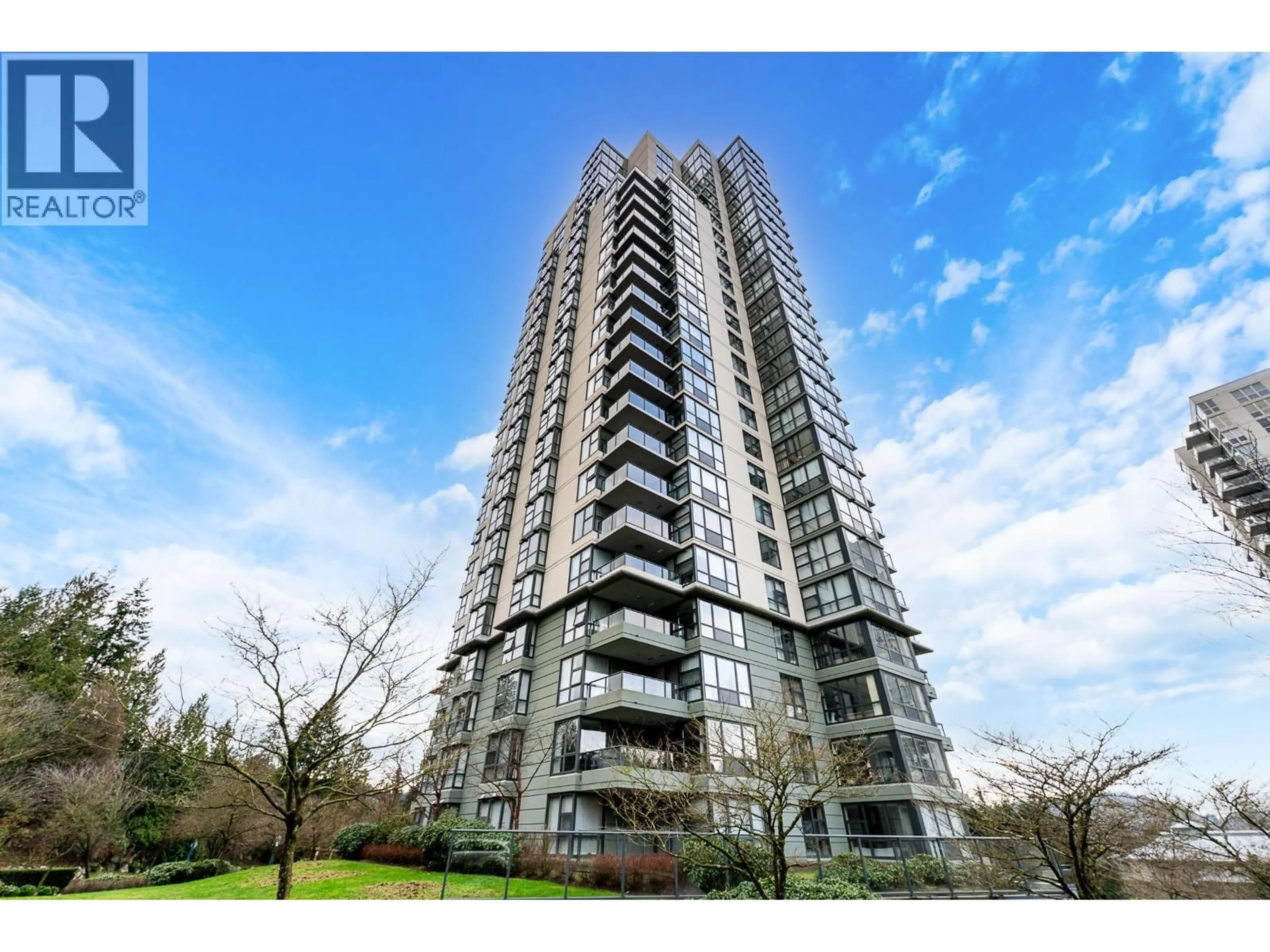 A pic from outside/outdoor area/front of a property/back of a property/a pic from drone, building for 104 - 288 UNGLESS WAY, Port Moody British Columbia V3H0C9