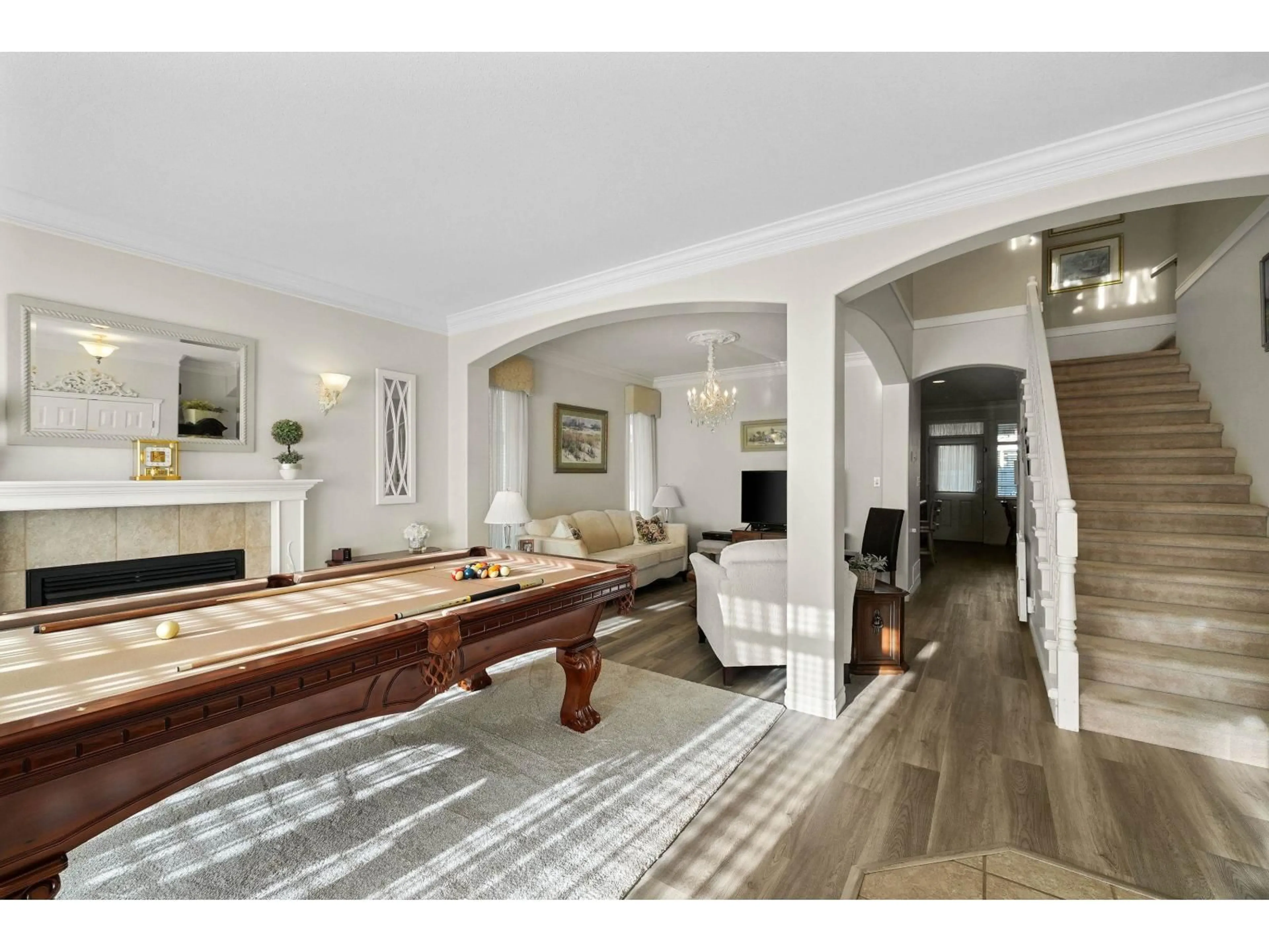 Unknown for 32653 HOOD AVENUE, Mission British Columbia V2V7P5