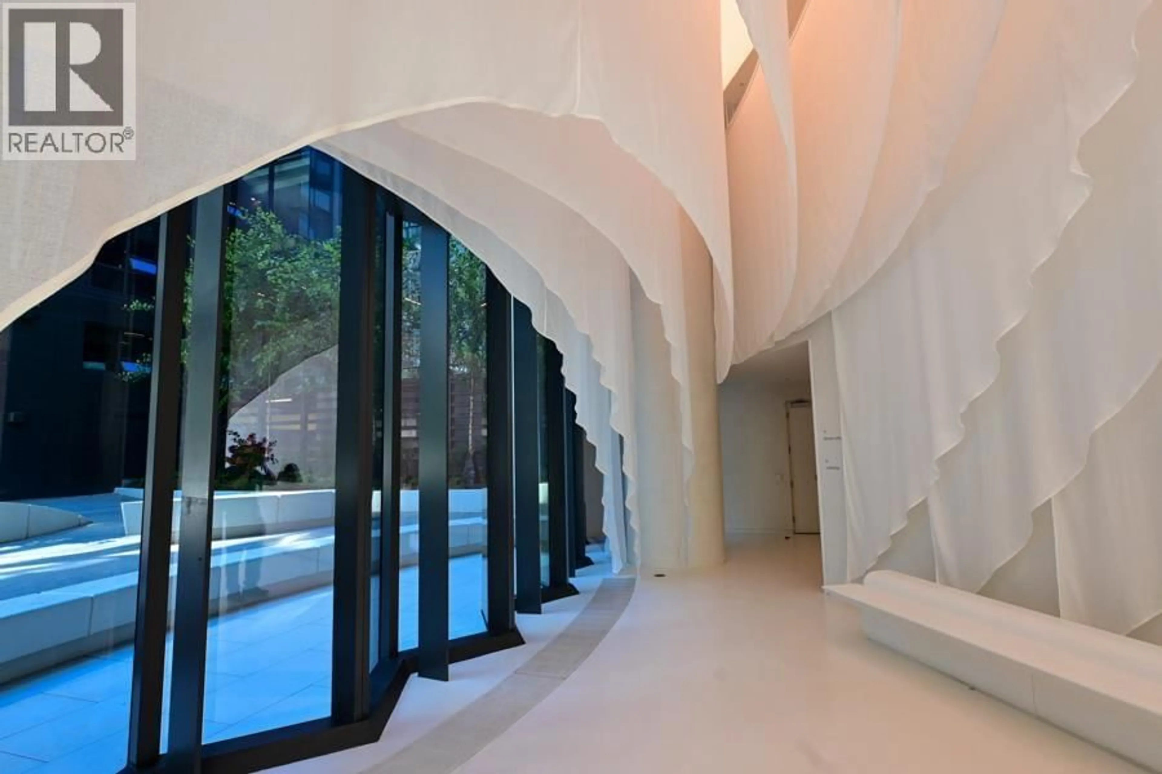 Indoor foyer for 2204 - 1033 NELSON STREET, Vancouver British Columbia V6E0E5