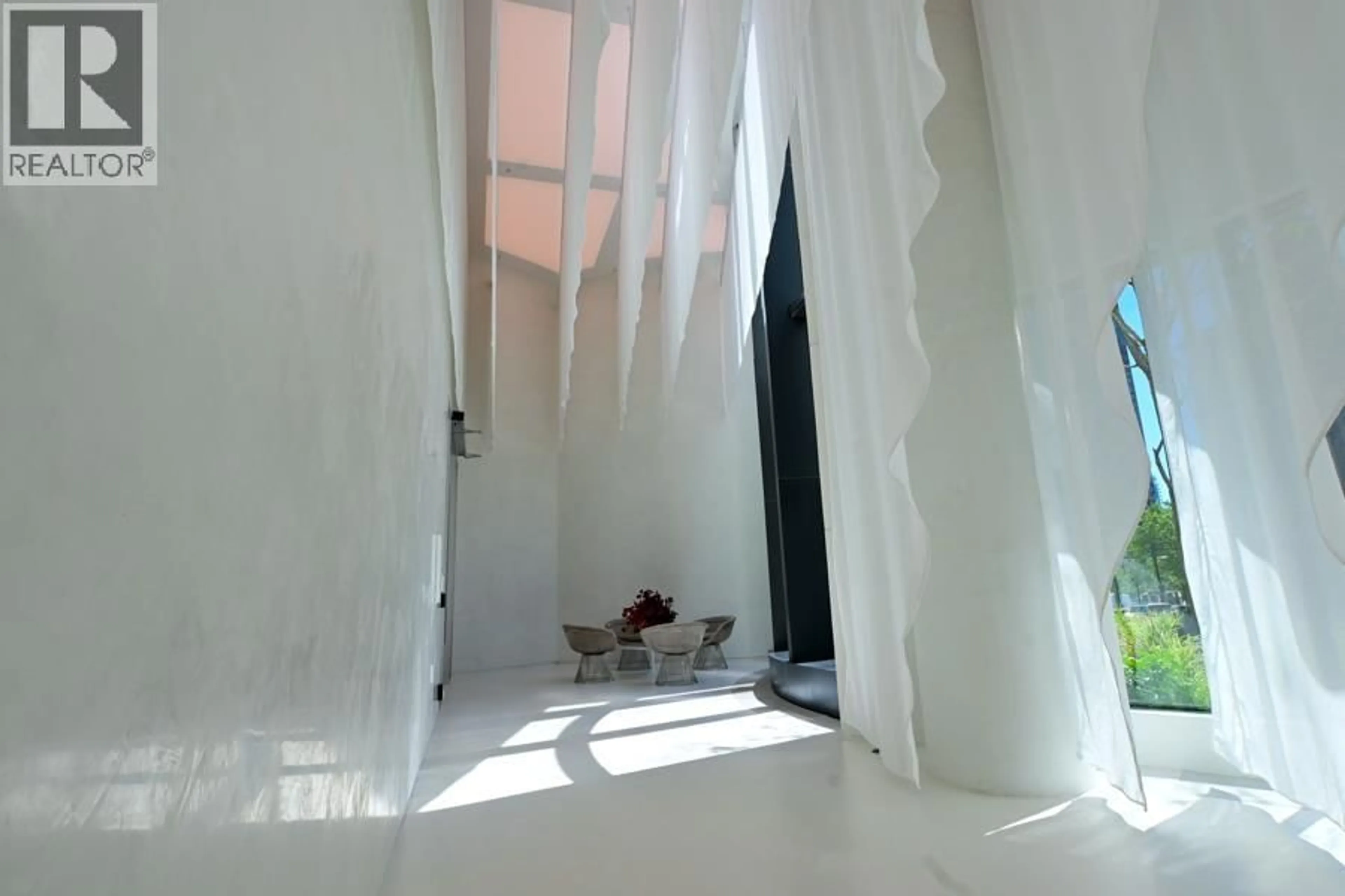 A pic of a room for 2204 - 1033 NELSON STREET, Vancouver British Columbia V6E0E5