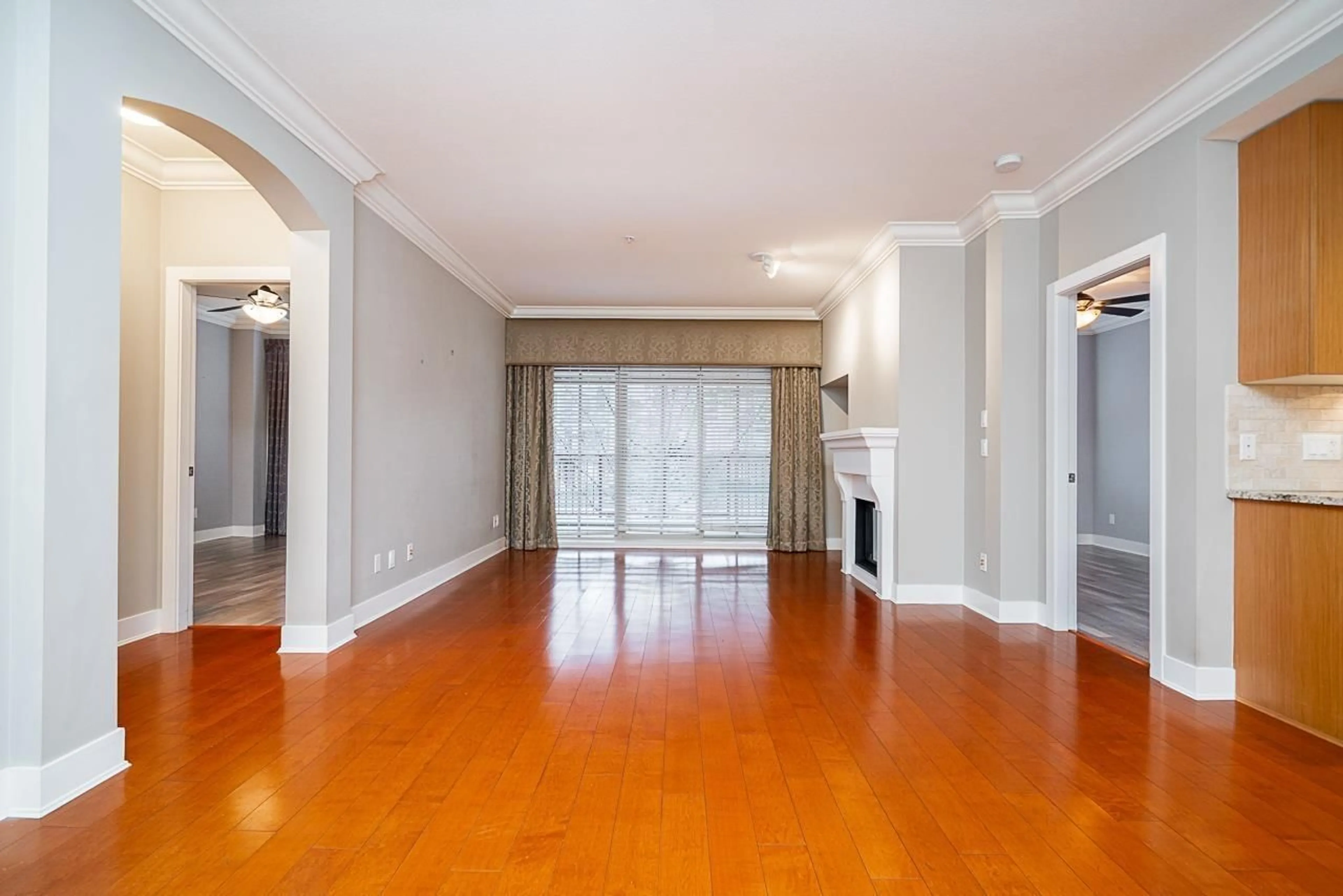 Unknown for 207 - 16421 64 AVENUE, Surrey British Columbia V3S6V7