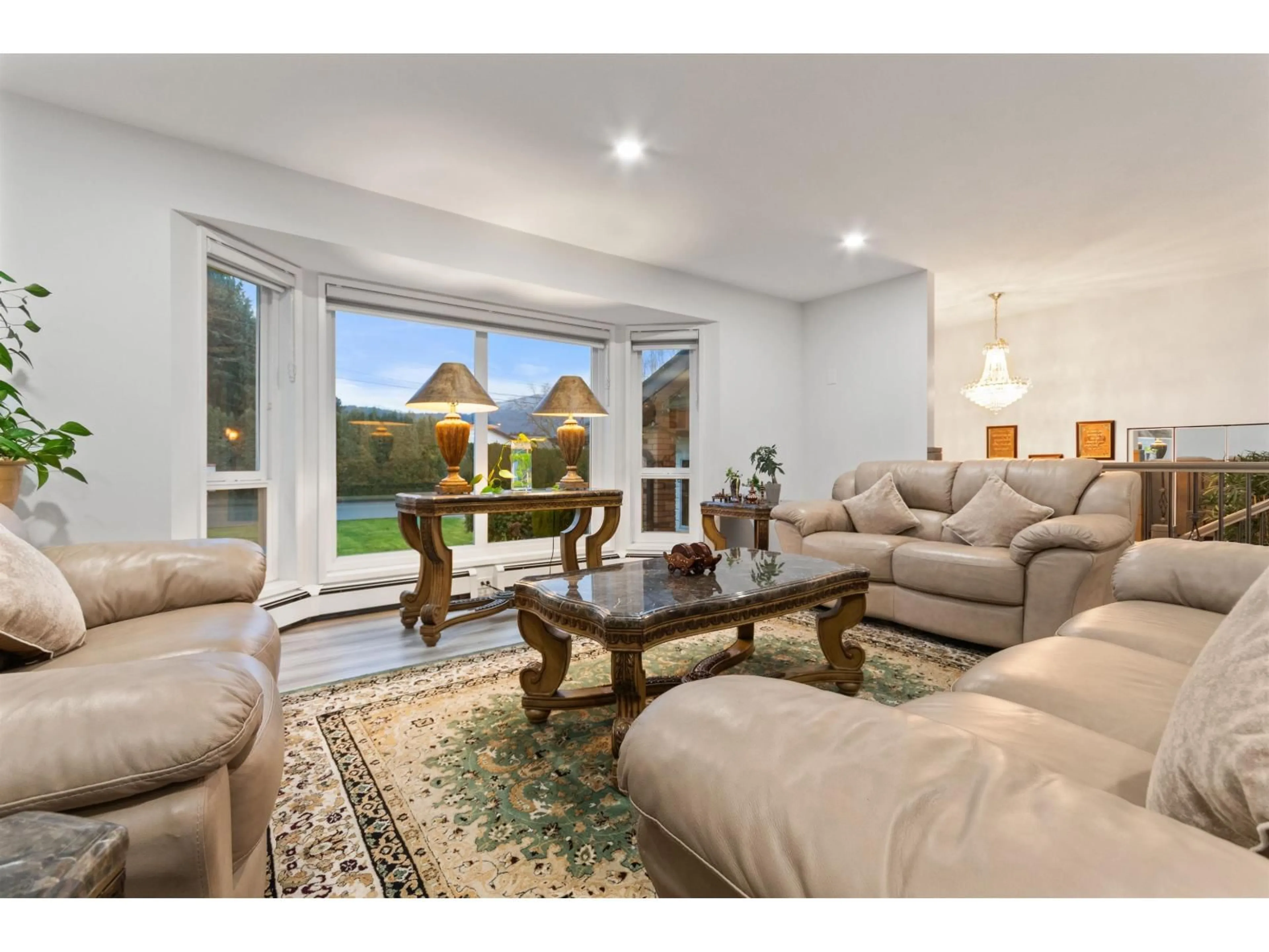 Living room with furniture, unknown for 45127 STEVENSON ROAD, Chilliwack British Columbia V2R2P7