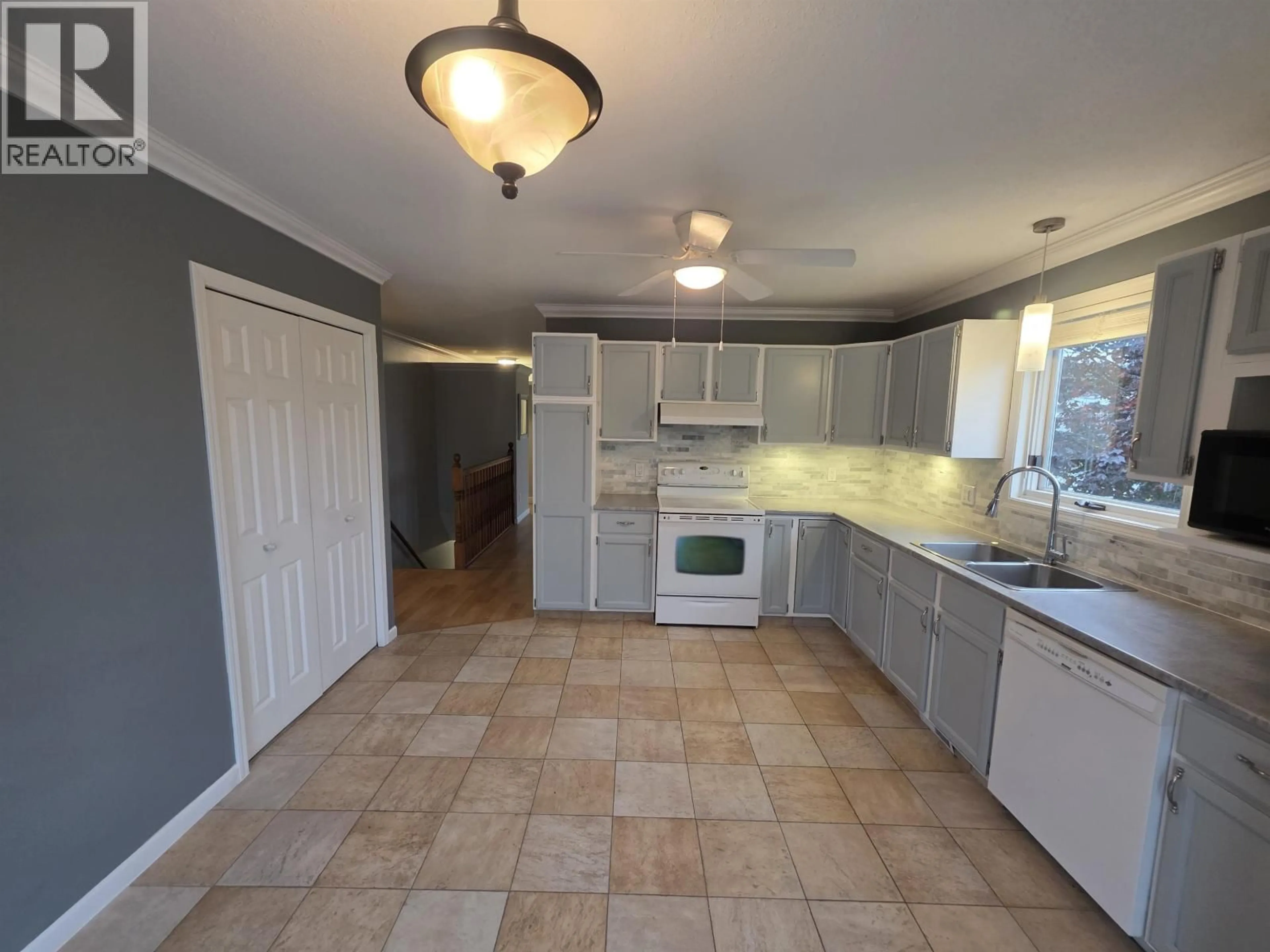 Unknown for 5301 MOUNTAIN VISTA DRIVE, Terrace British Columbia V8G4X4