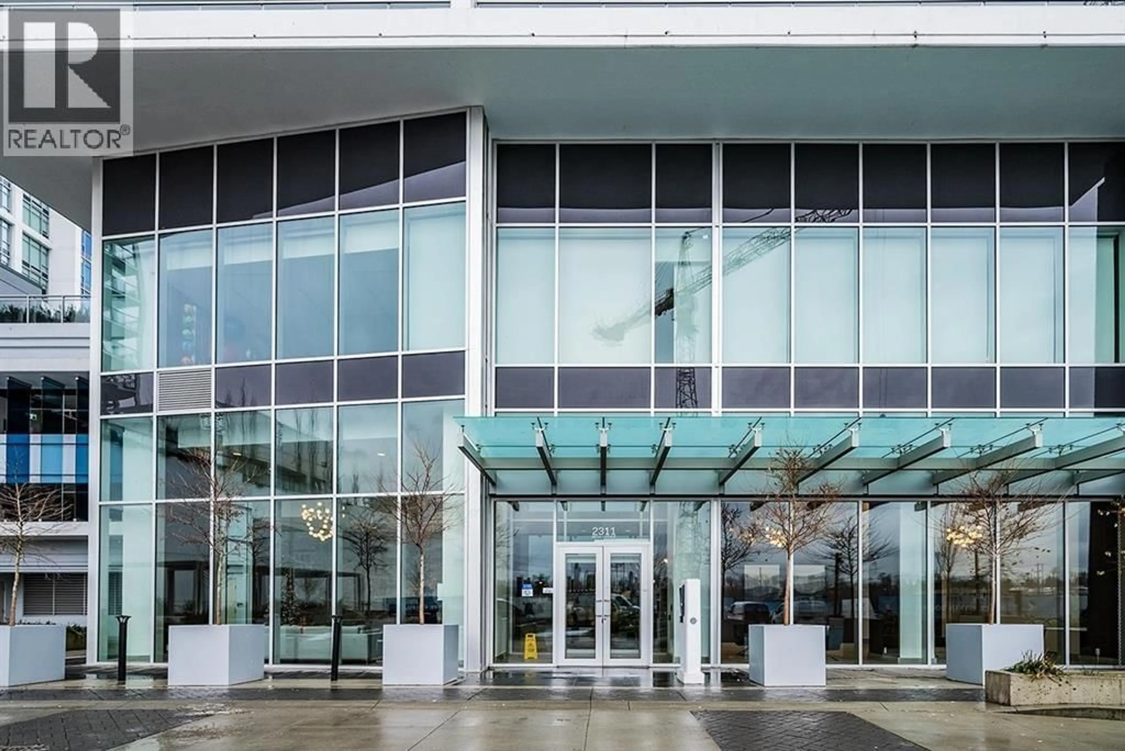 Indoor foyer for 2207 - 2311 BETA AVENUE, Burnaby British Columbia V5C0M1