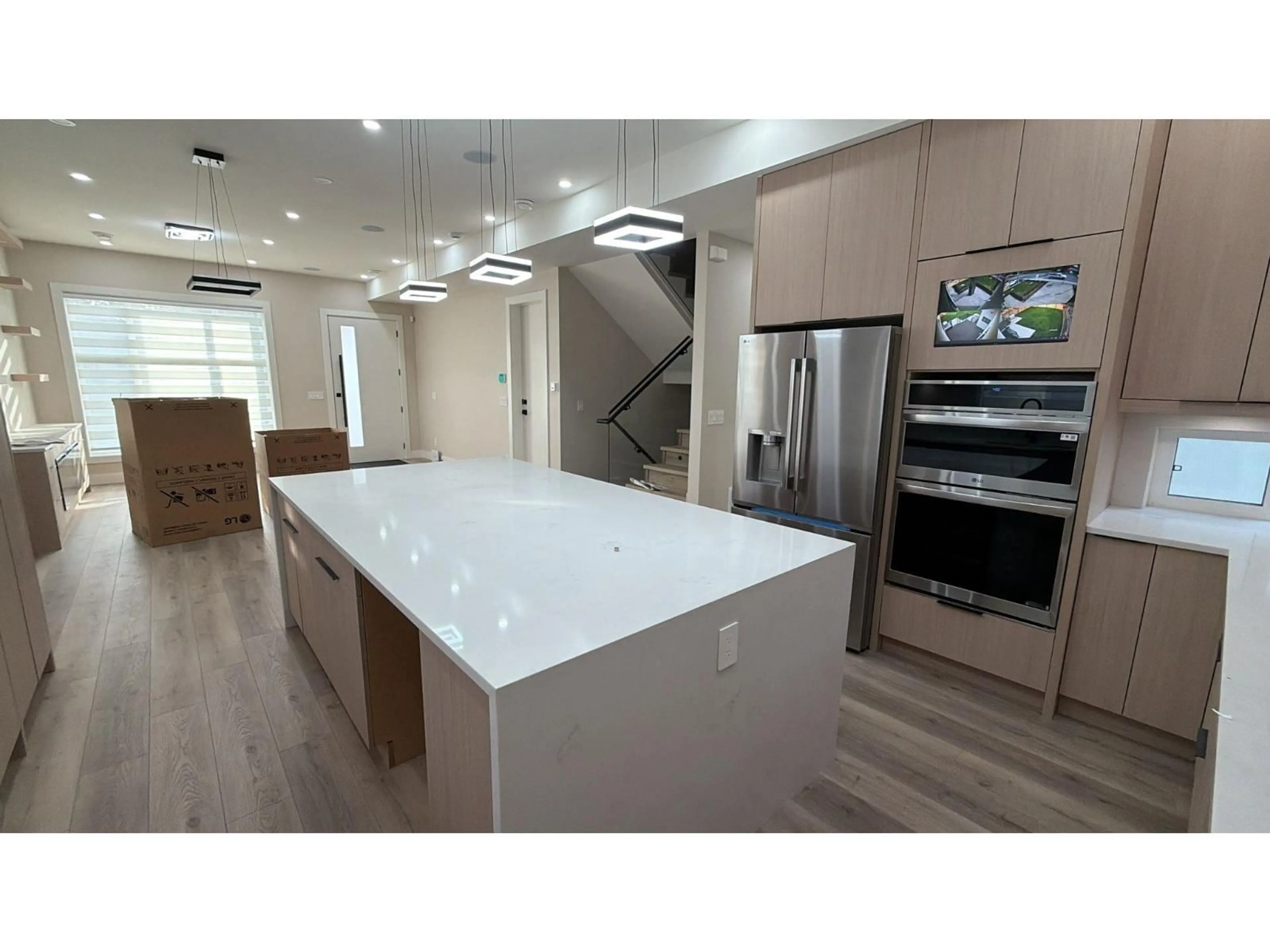 Open concept kitchen, unknown for 8869 115 STREET, Delta British Columbia V4C5P2