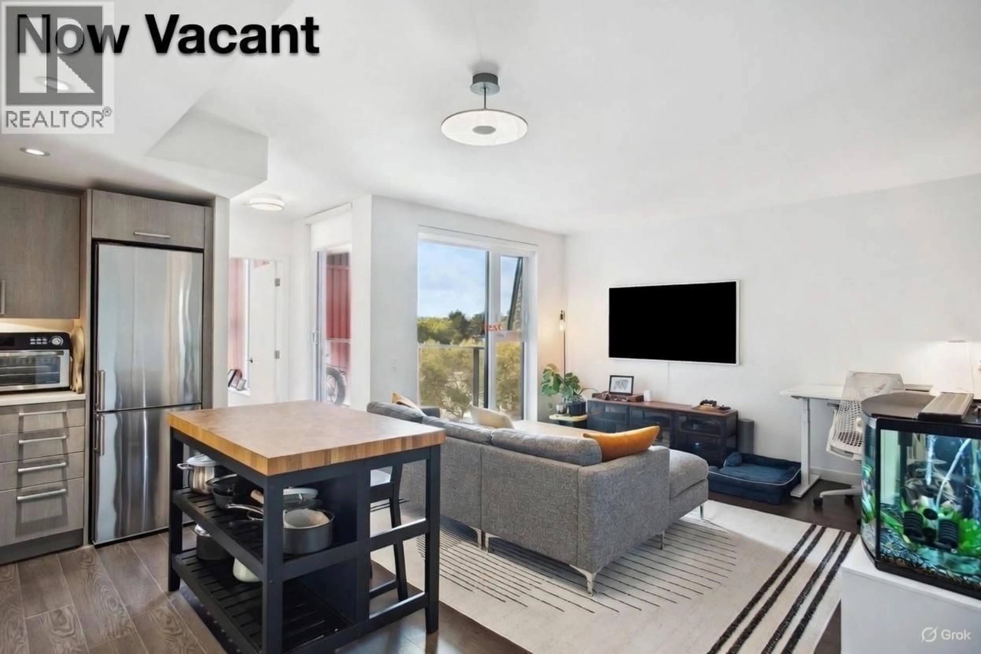 Living room with furniture, unknown for 501 - 983 HASTINGS STREET, Vancouver British Columbia V6A0G9