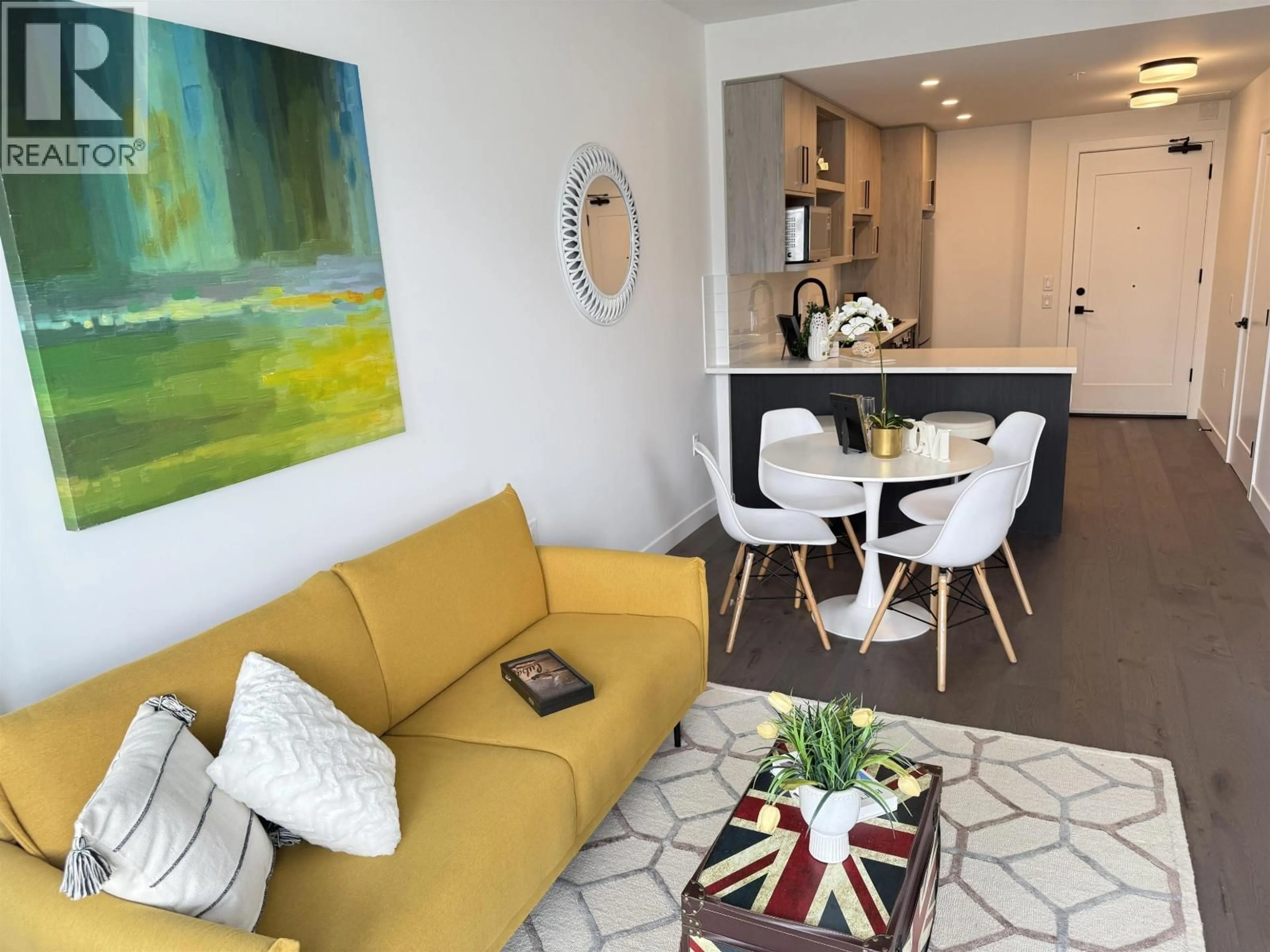 Living room with furniture, unknown for 302 - 6859 CAMBIE STREET, Vancouver British Columbia V6P0M4