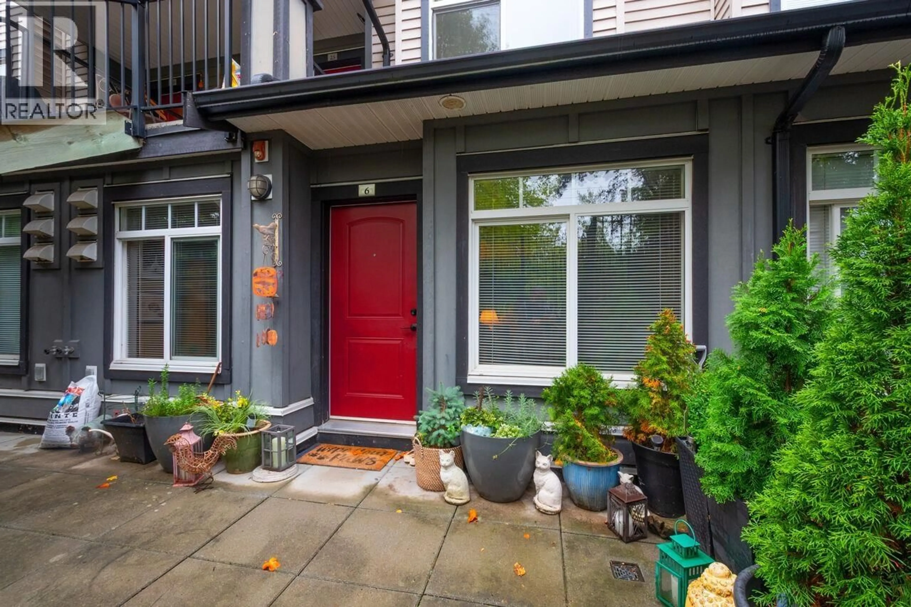 Unknown for 6 - 7428 14TH AVENUE, Burnaby British Columbia V3N0C2