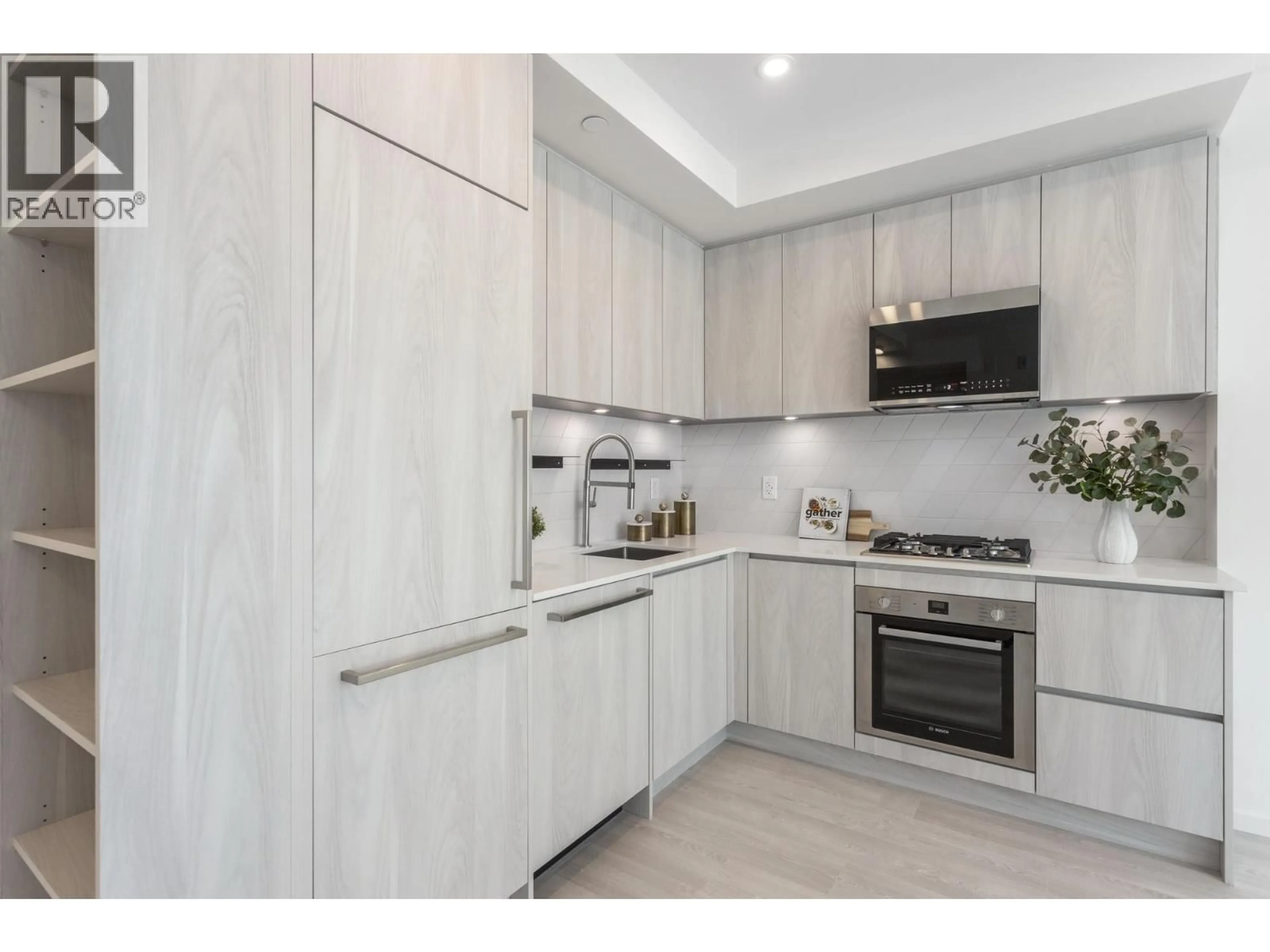 Unknown for 206 - 3264 VANNESS AVENUE, Vancouver British Columbia V5R0L5