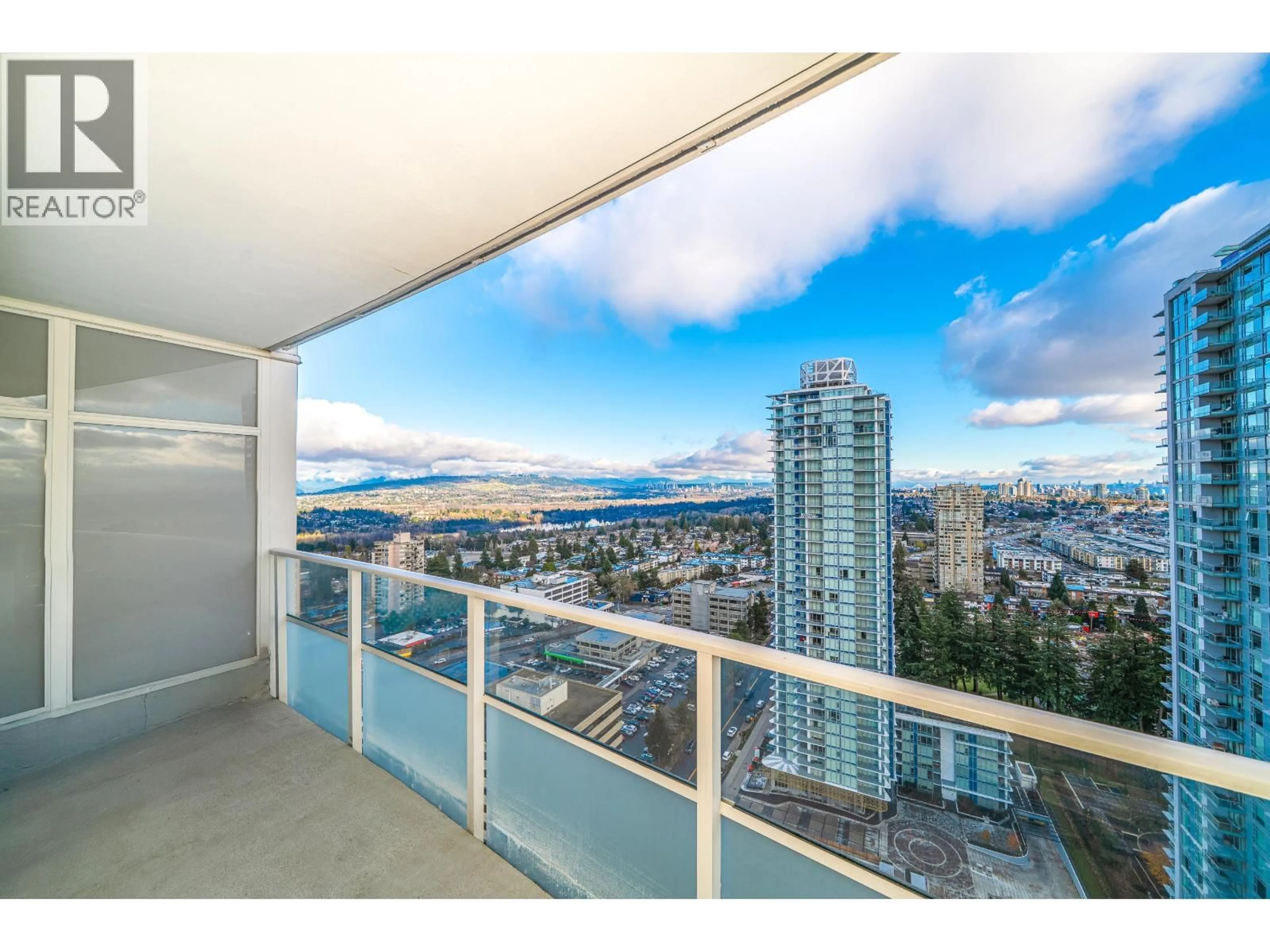 Balcony in the apartment, water/lake/river/ocean view for 3206 - 4880 BENNETT STREET, Burnaby British Columbia V5H0C1