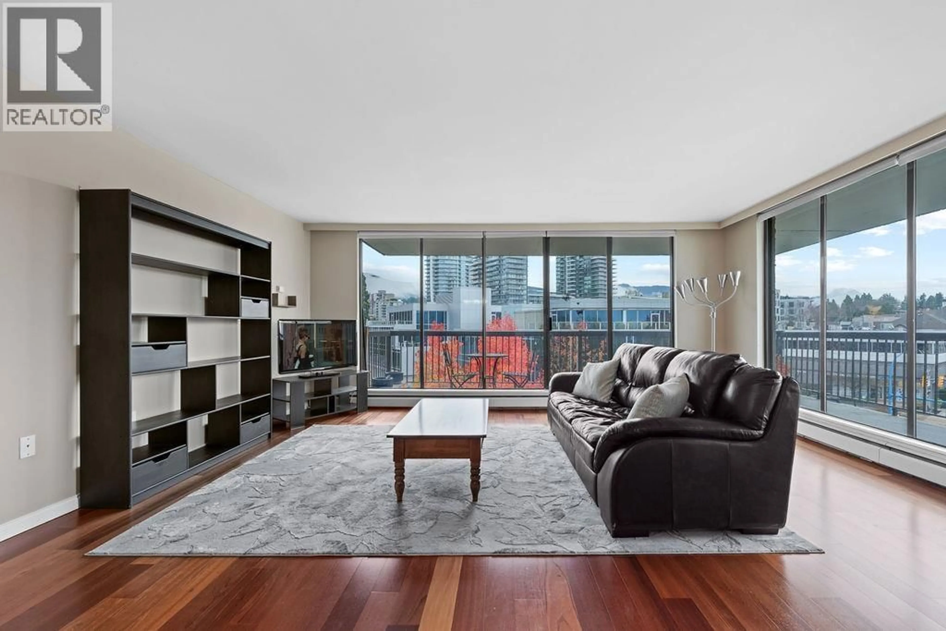 Living room with furniture, unknown for 801 - 114 KEITH ROAD, North Vancouver British Columbia V7M3C9