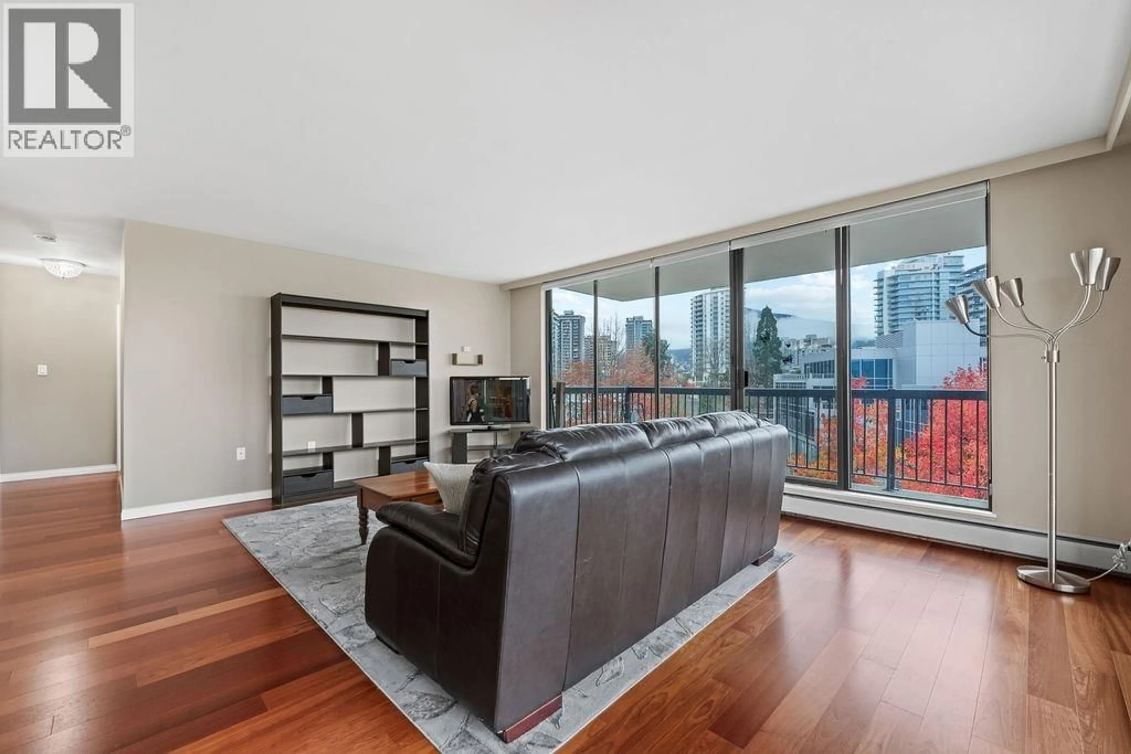 Living room with furniture, unknown for 801 - 114 KEITH ROAD, North Vancouver British Columbia V7M3C9