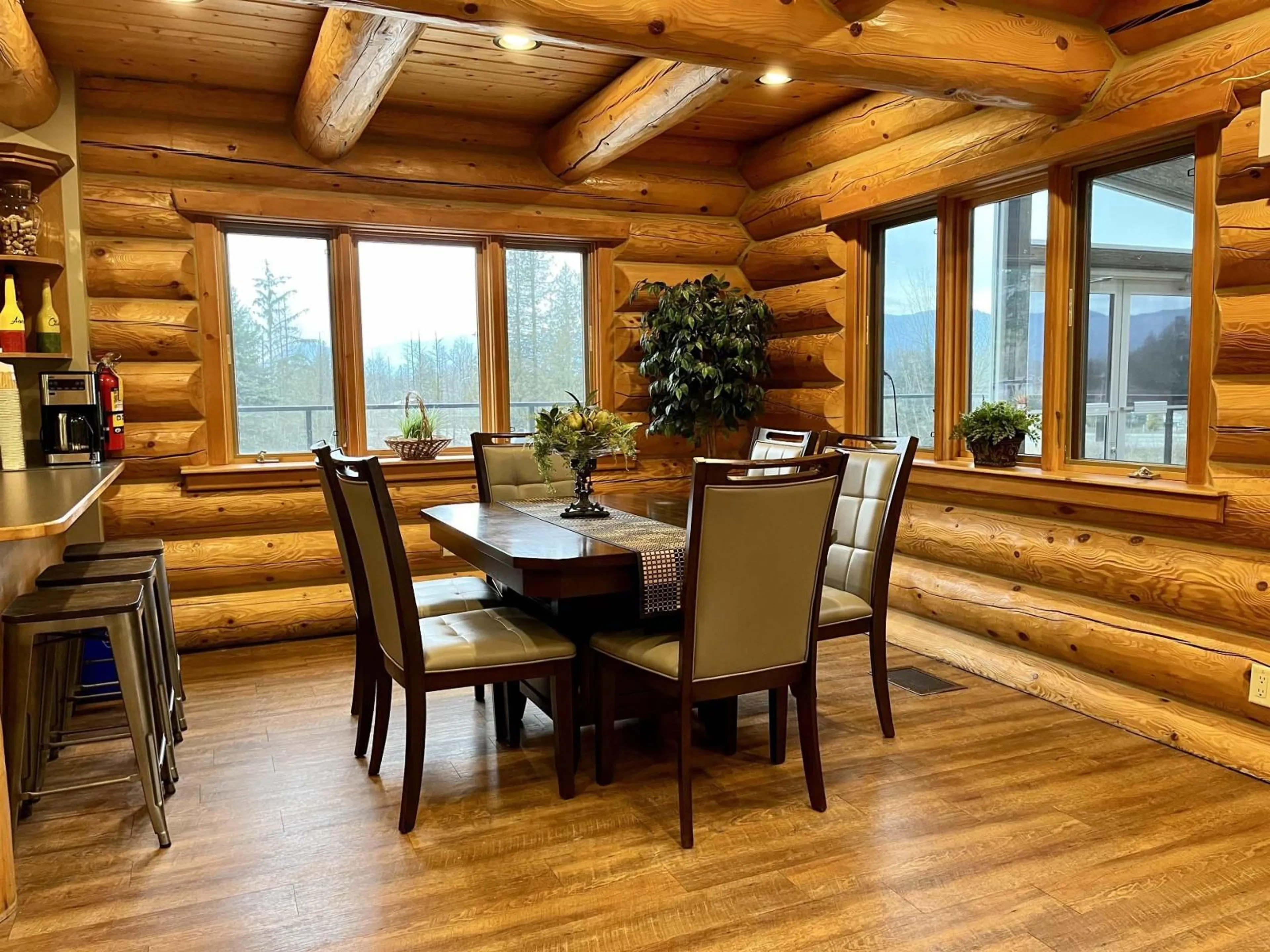 Dining room, wood/laminate floor for 91 - 53480 BRIDAL FALLS ROAD, Chilliwack British Columbia V0X1X1