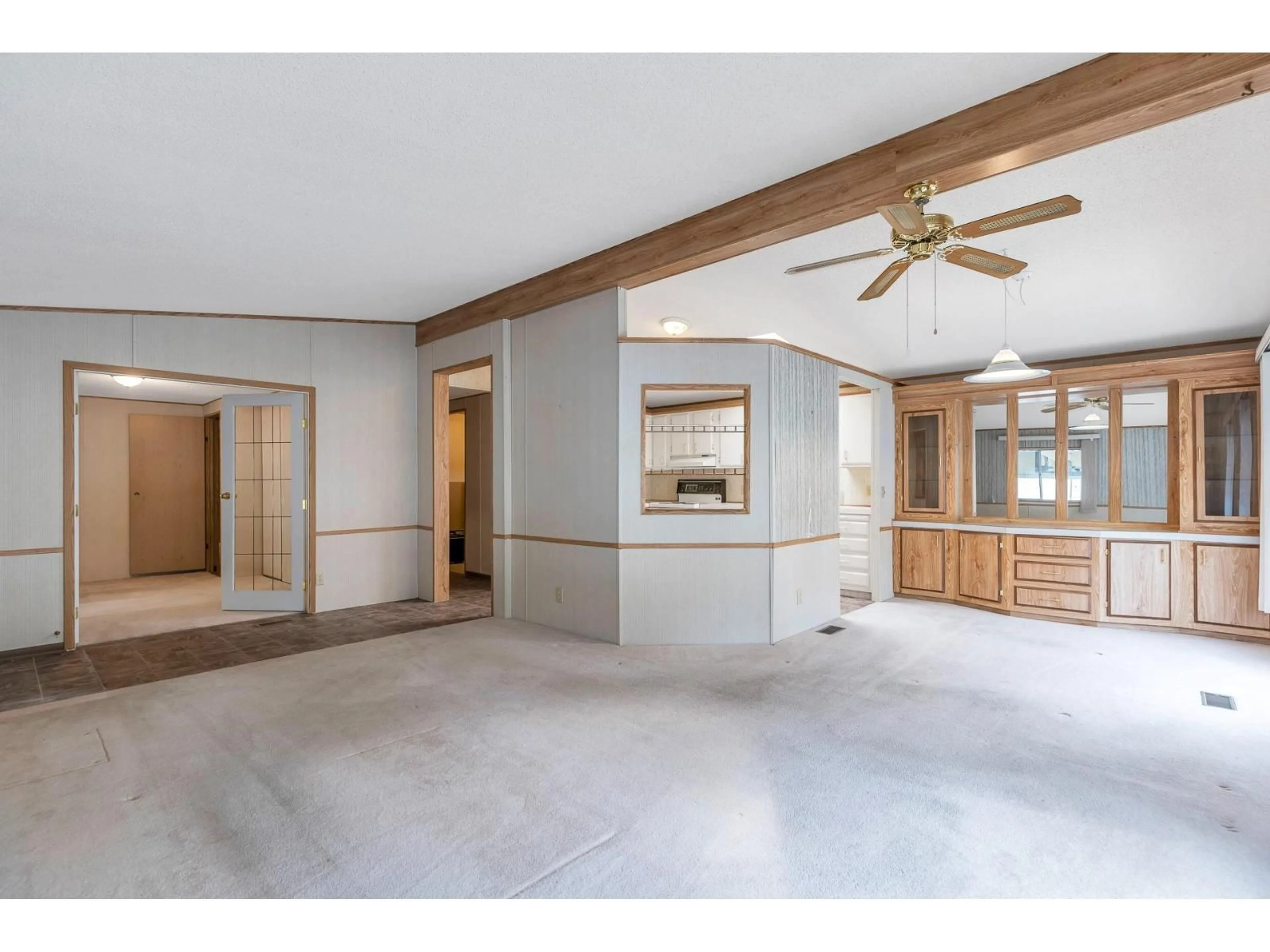 Unknown for 105 - 2062 KING GEORGE HIGHWAY, Surrey British Columbia V4A5A2