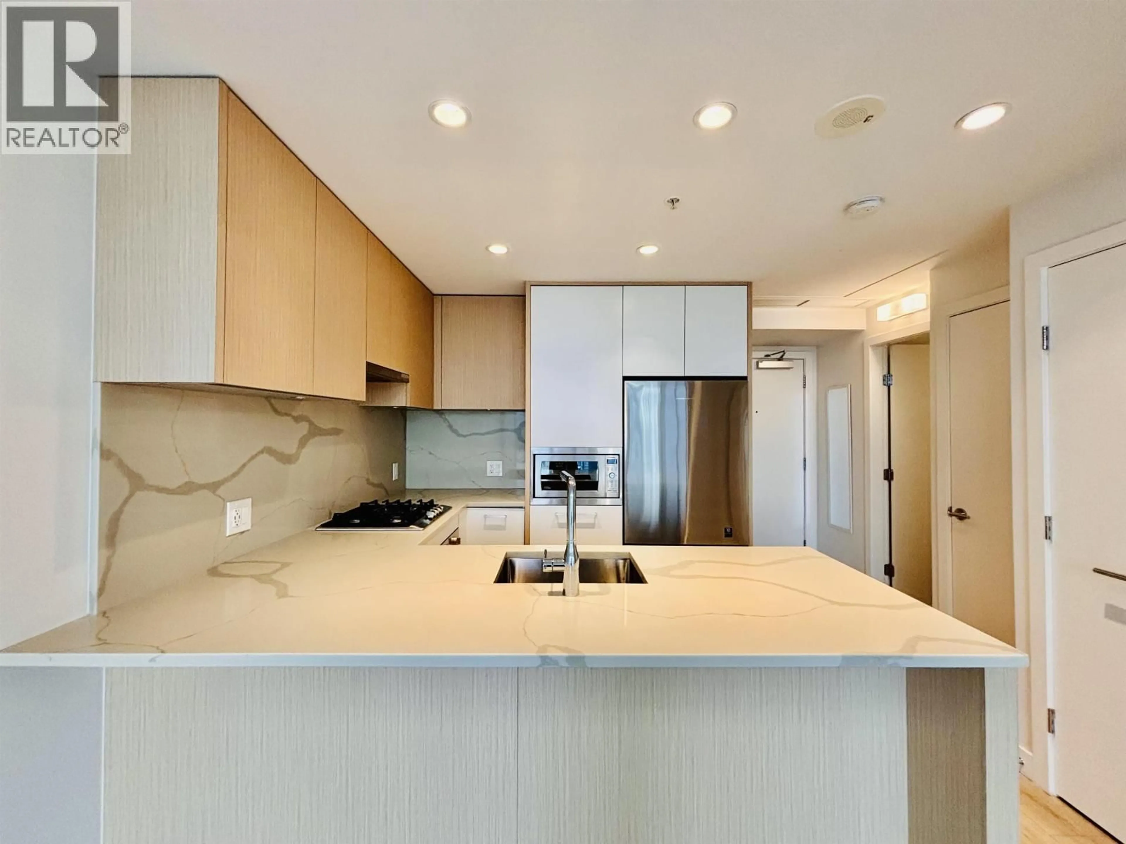 Unknown for 2605 - 567 CLARKE ROAD, Coquitlam British Columbia V3J0K7